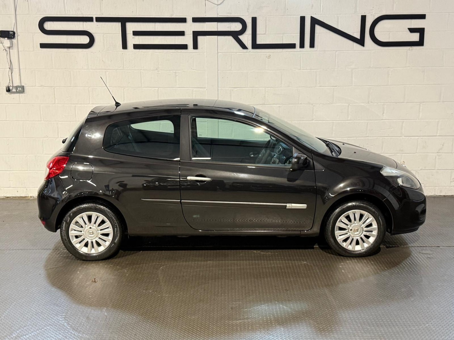 Used Renault Clio for sale - 77190384: Photo 21