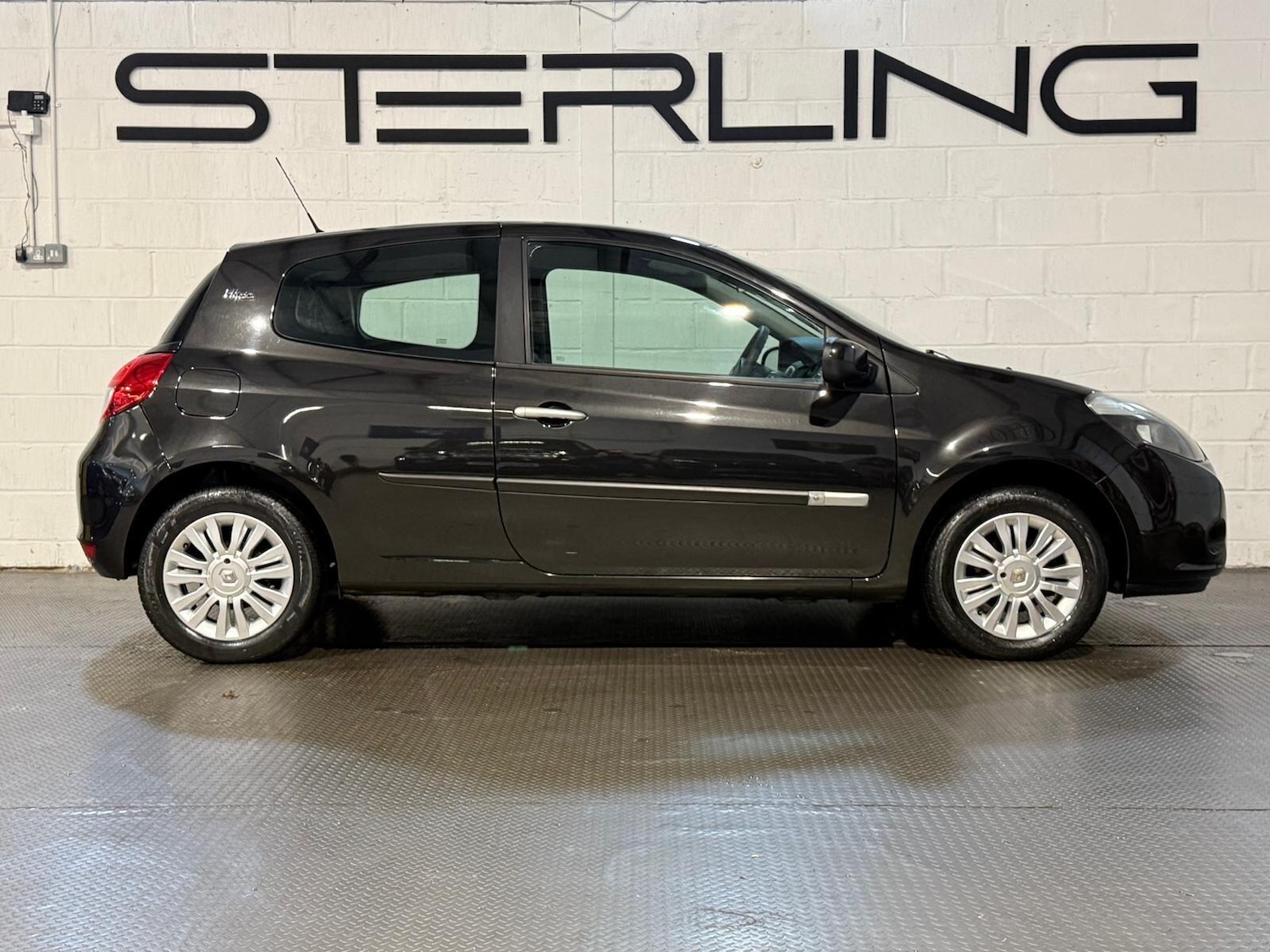 Used Renault Clio for sale - 77190384: Photo 22