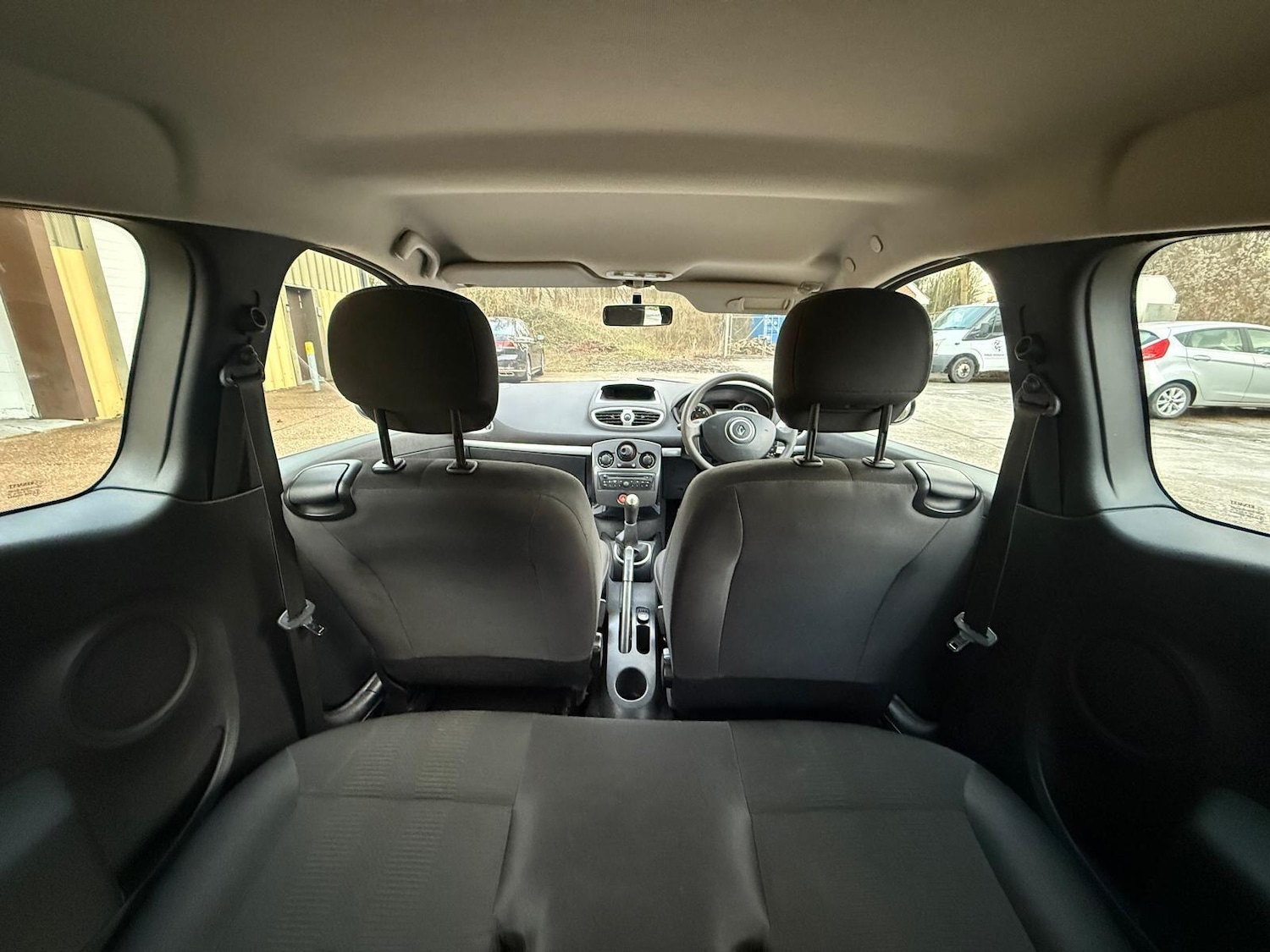 Used Renault Clio for sale - 77190384: Photo 30