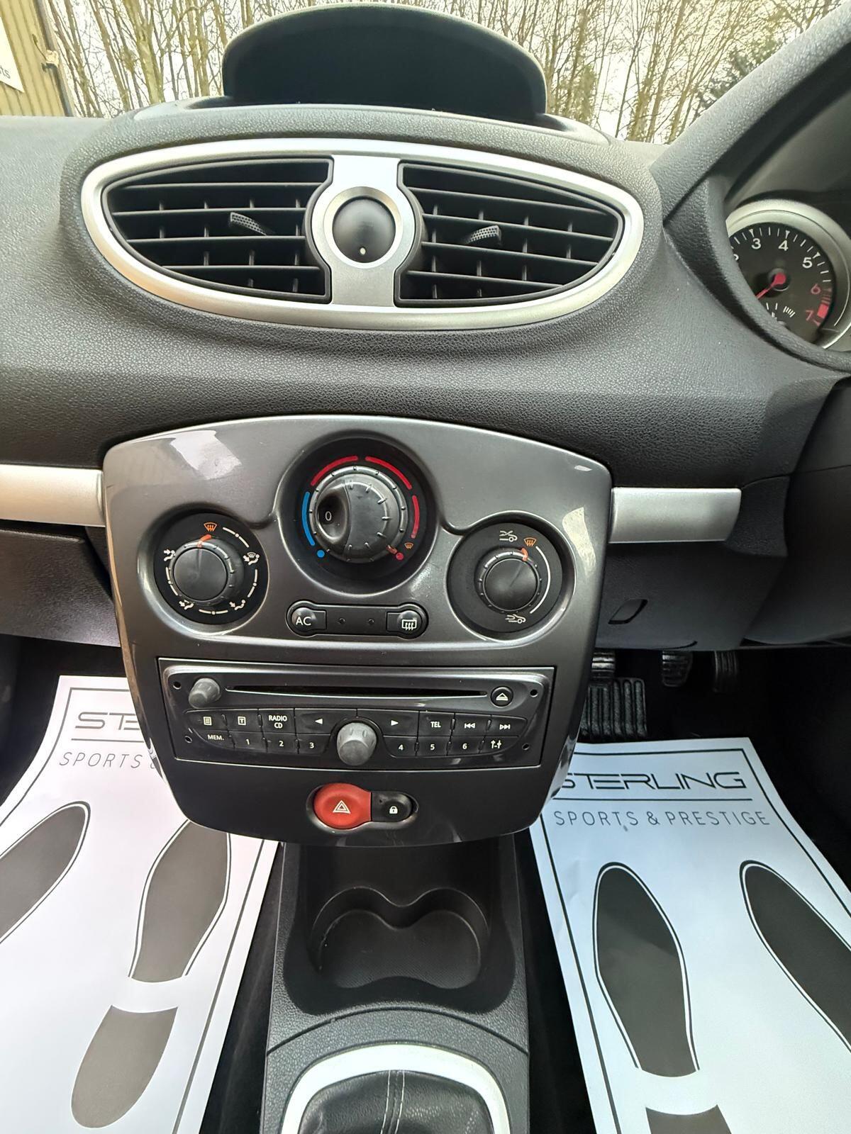 Used Renault Clio for sale - 77190384: Photo 37