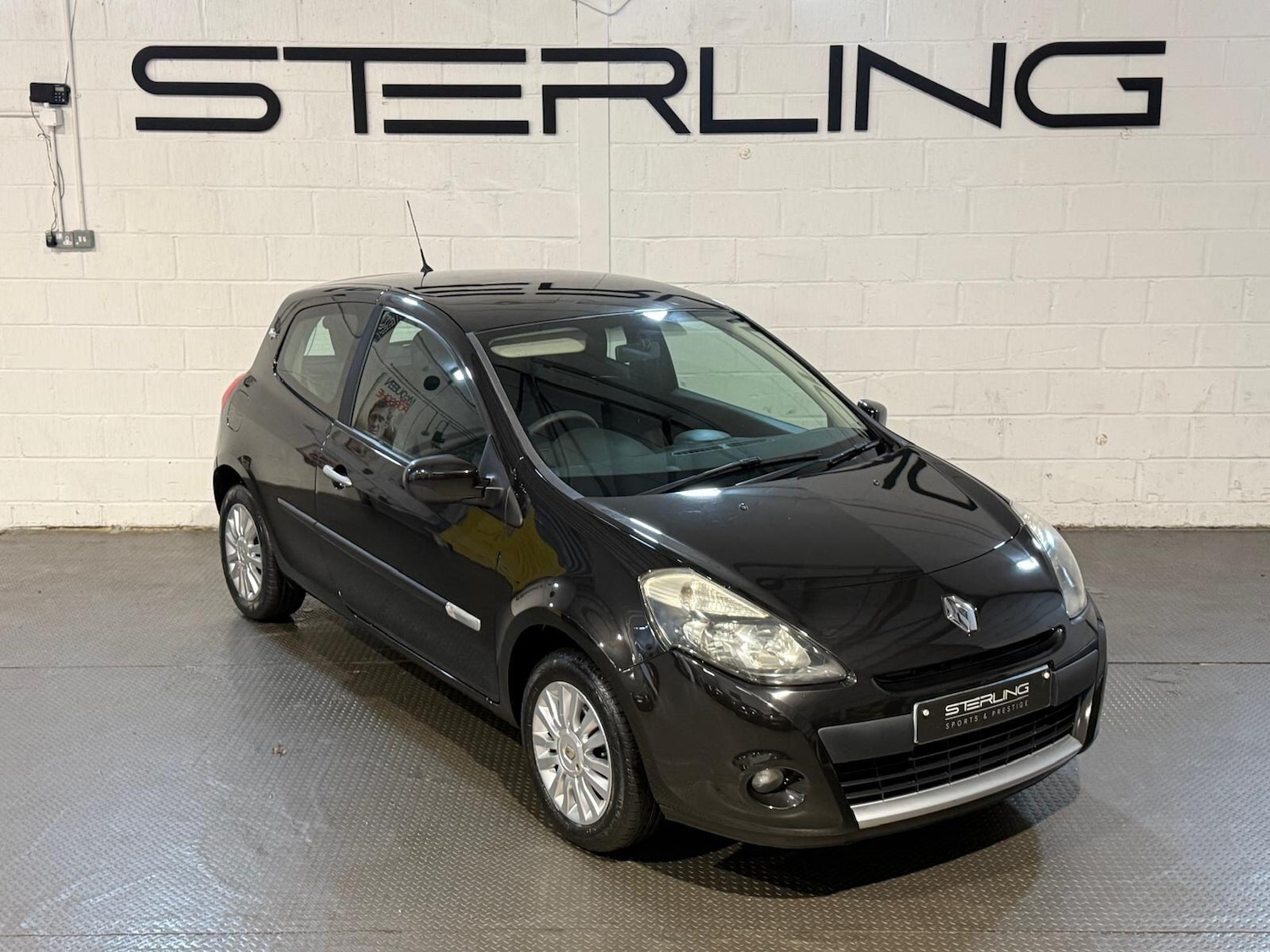 Used Renault Clio for sale - 77190384: Photo 5