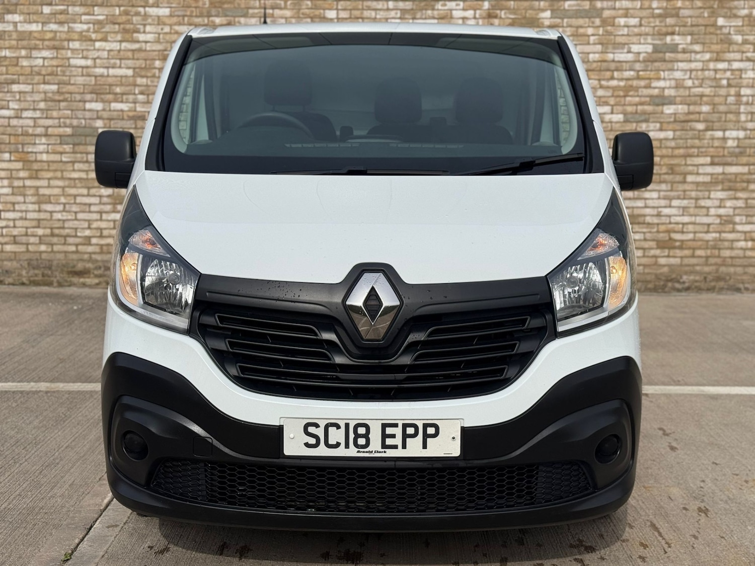 Used Renault Trafic 2018 for sale - 78135100: Photo 1