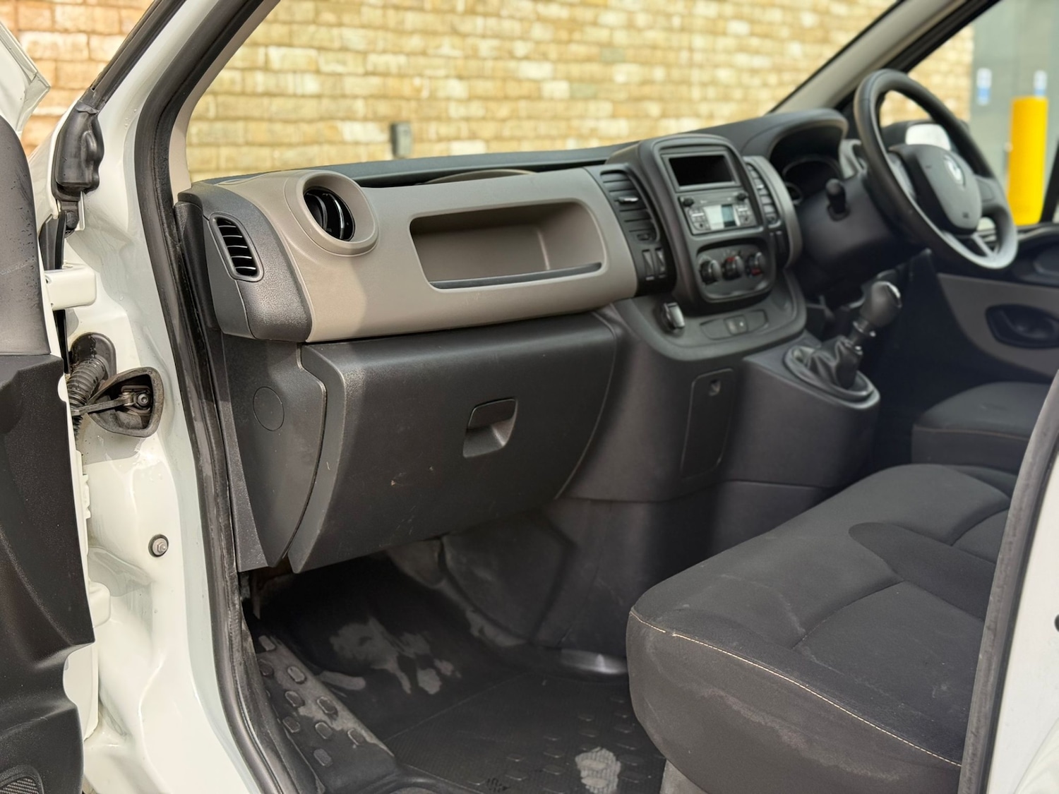 Used Renault Trafic 2018 for sale - 78135100: Photo 15