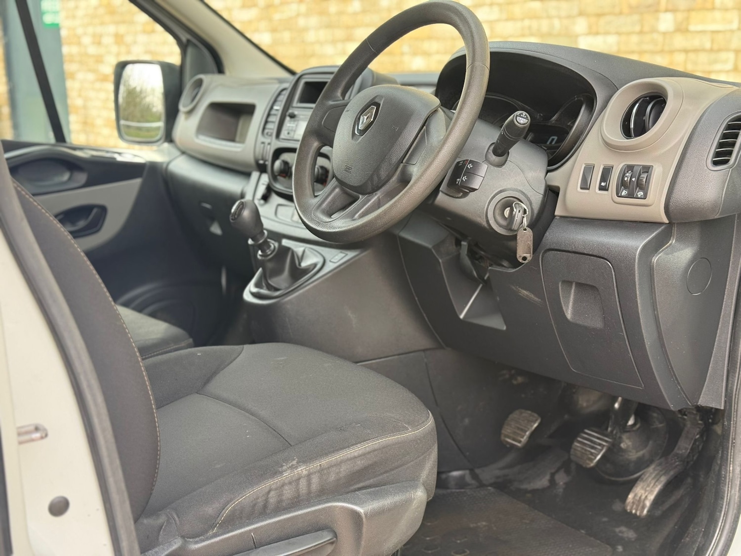 Used Renault Trafic 2018 for sale - 78135100: Photo 17