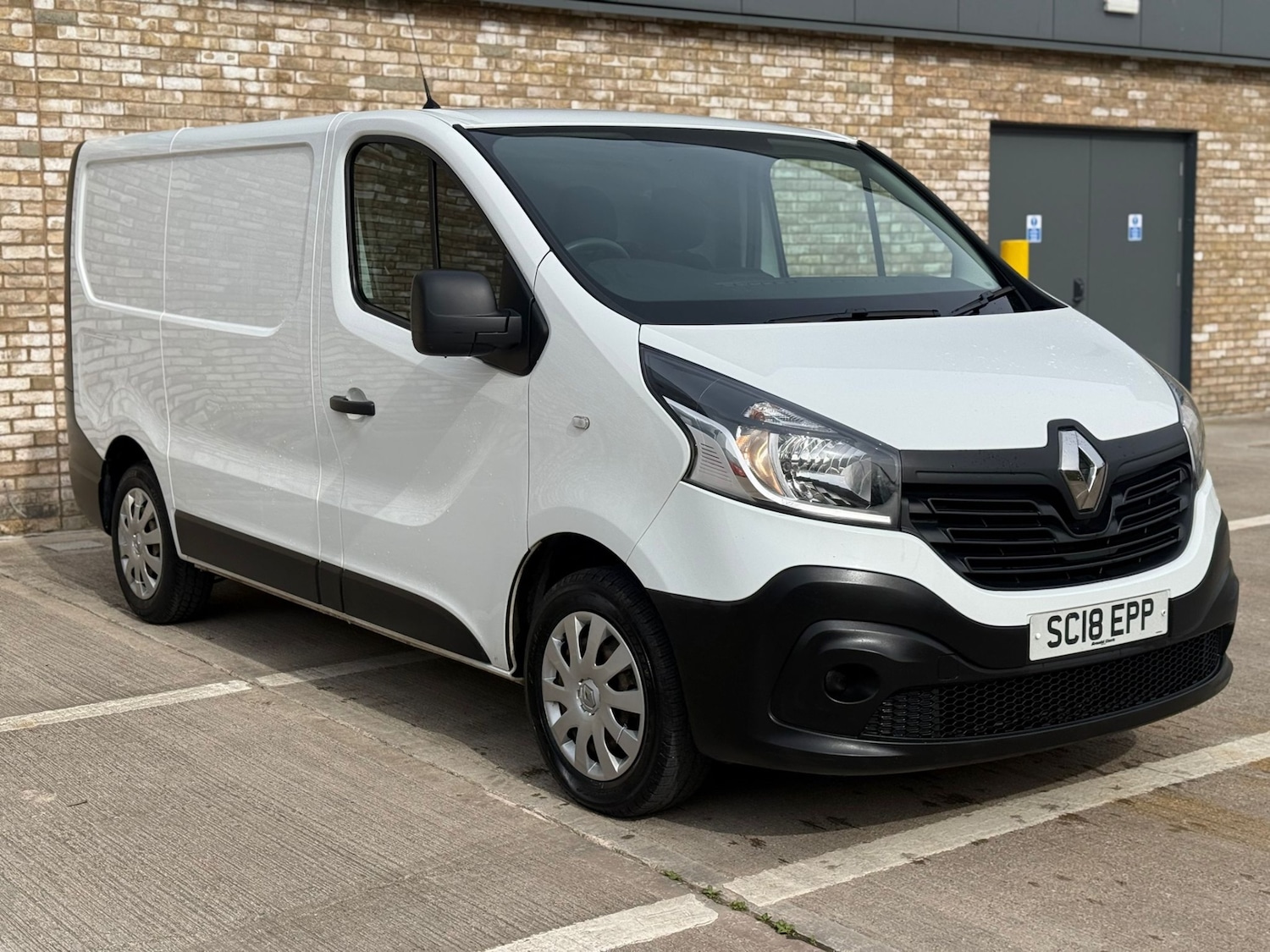 Used Renault Trafic 2018 for sale - 78135100: Photo 22