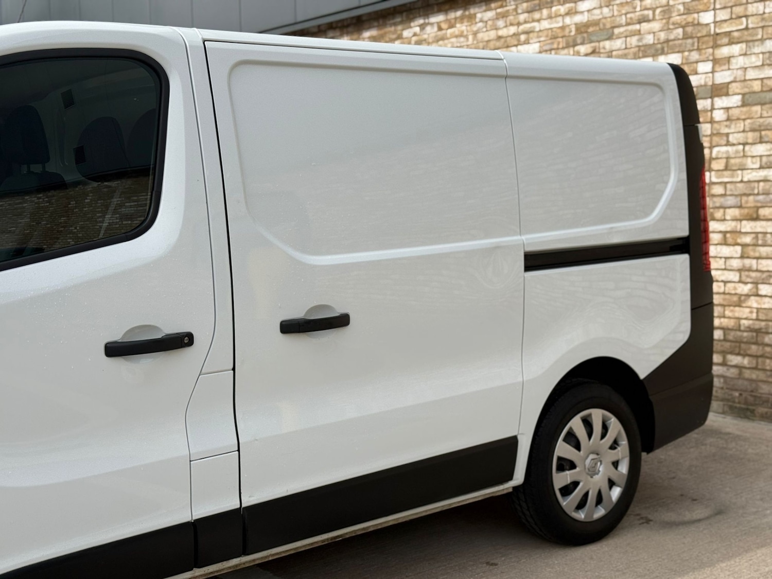 Used Renault Trafic 2018 for sale - 78135100: Photo 24