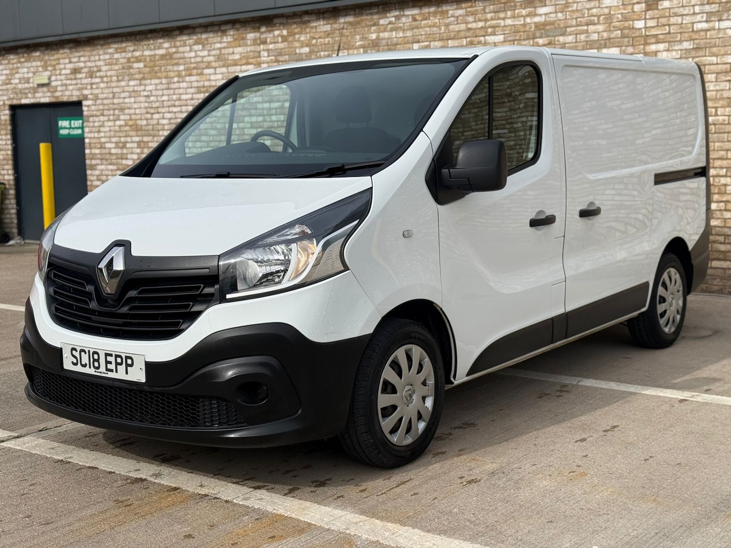 Used Renault Trafic 2018 for sale - 78135100: Photo 28