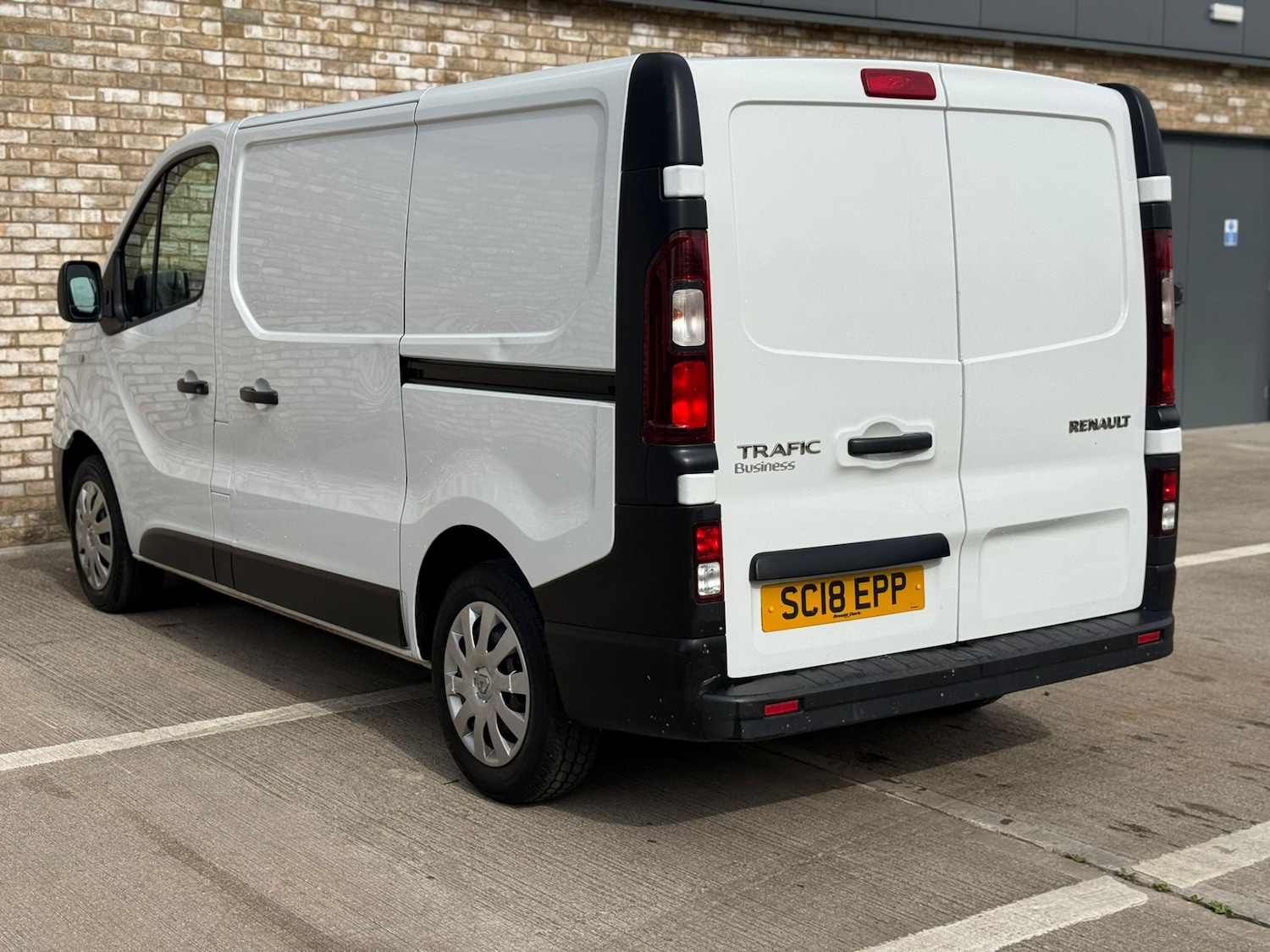 Used Renault Trafic 2018 for sale - 78135100: Photo 3