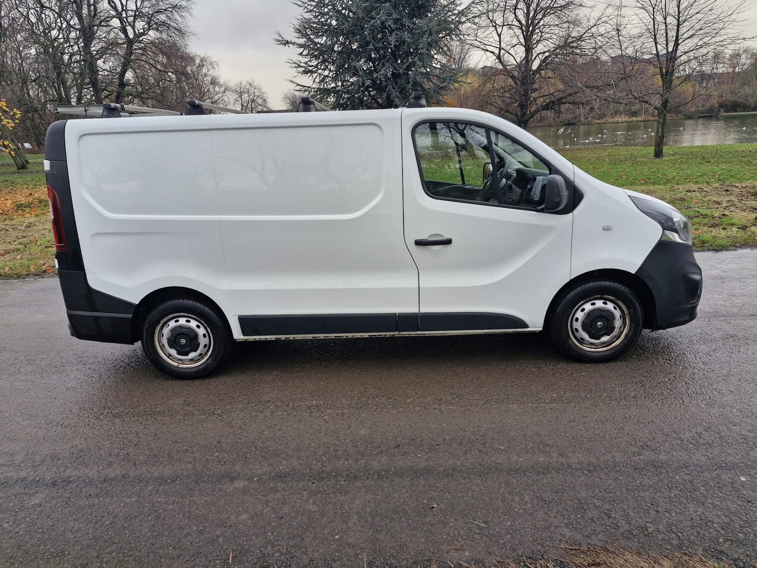 Used Vauxhall Vivaro 2019 for sale - 76618450: Photo 2