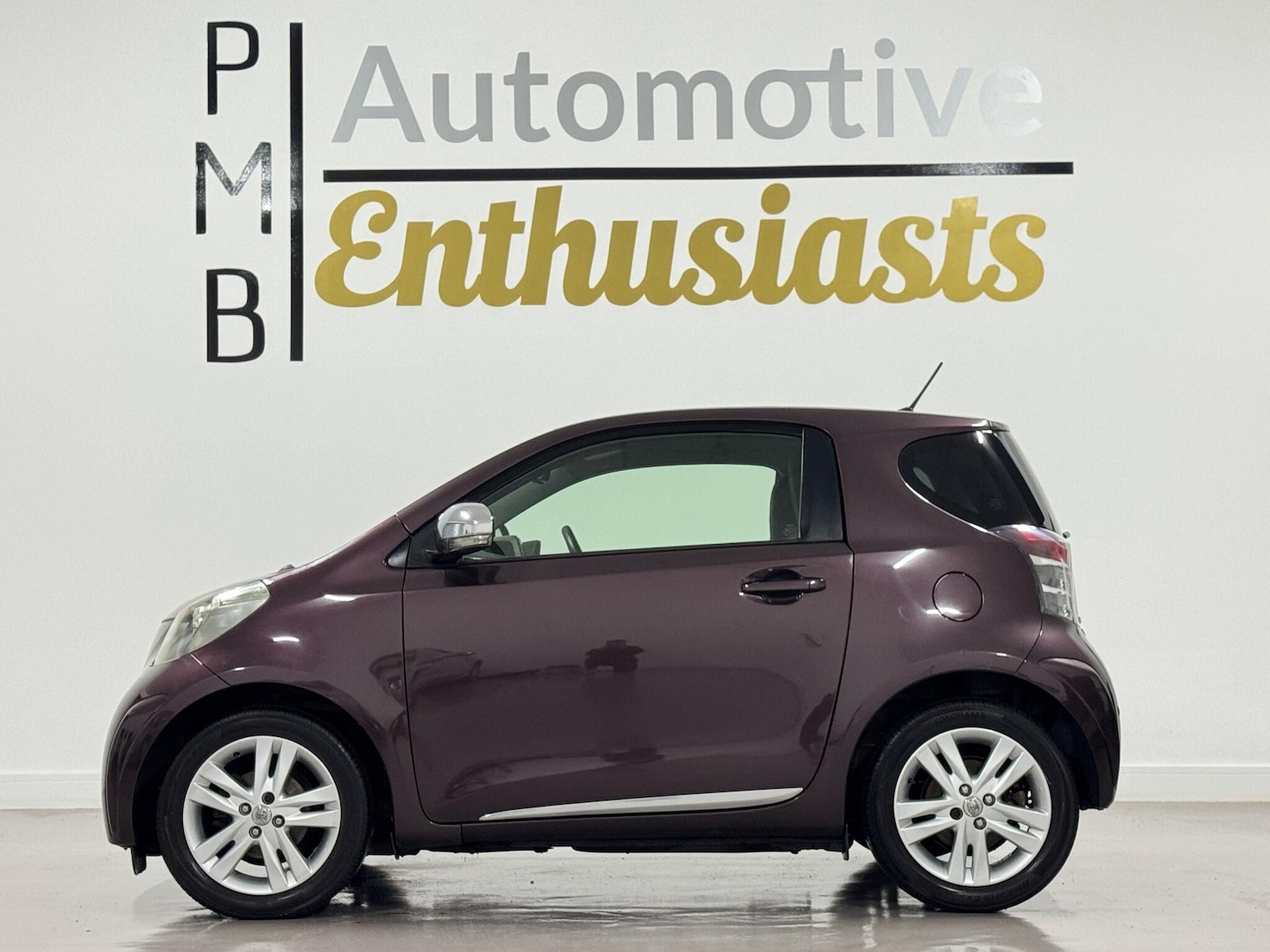 Used Toyota IQ 2011 for sale - 76742393: Photo 15