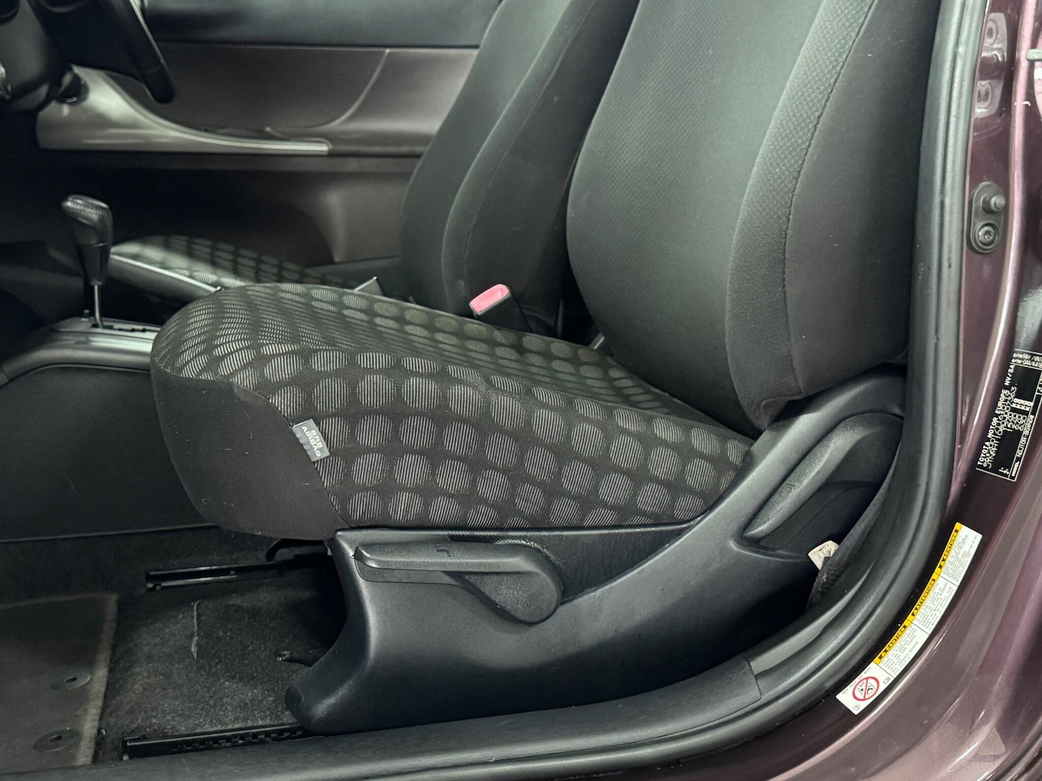 Used Toyota IQ 2011 for sale - 76742393: Photo 28