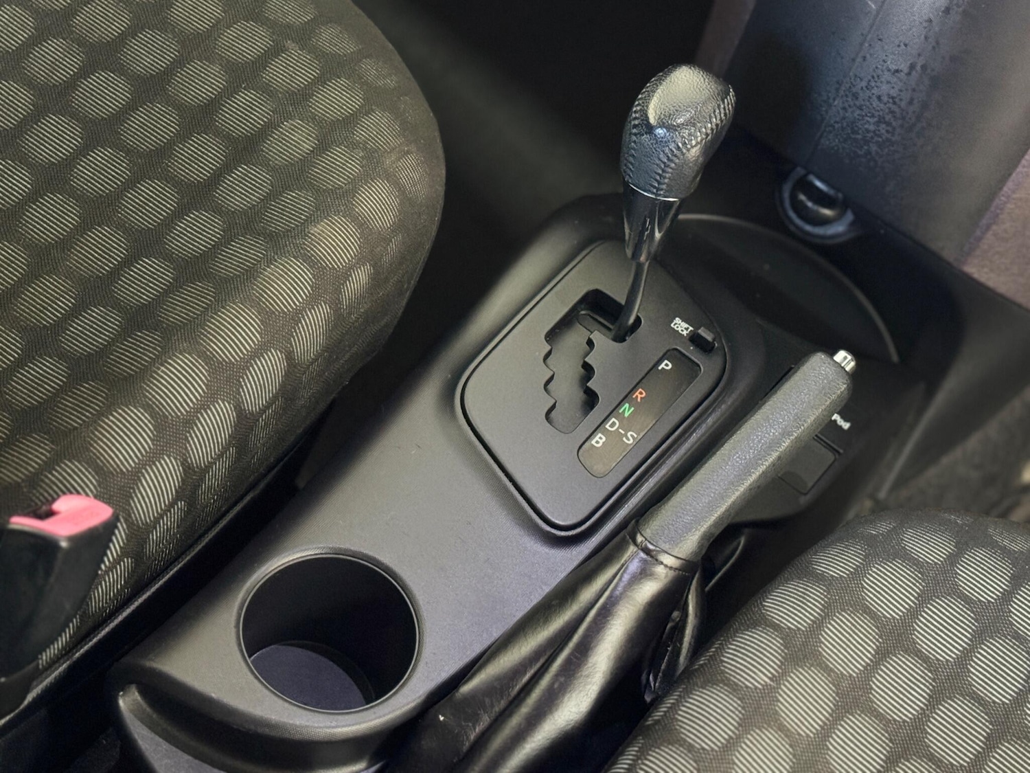 Used Toyota IQ 2011 for sale - 76742393: Photo 37