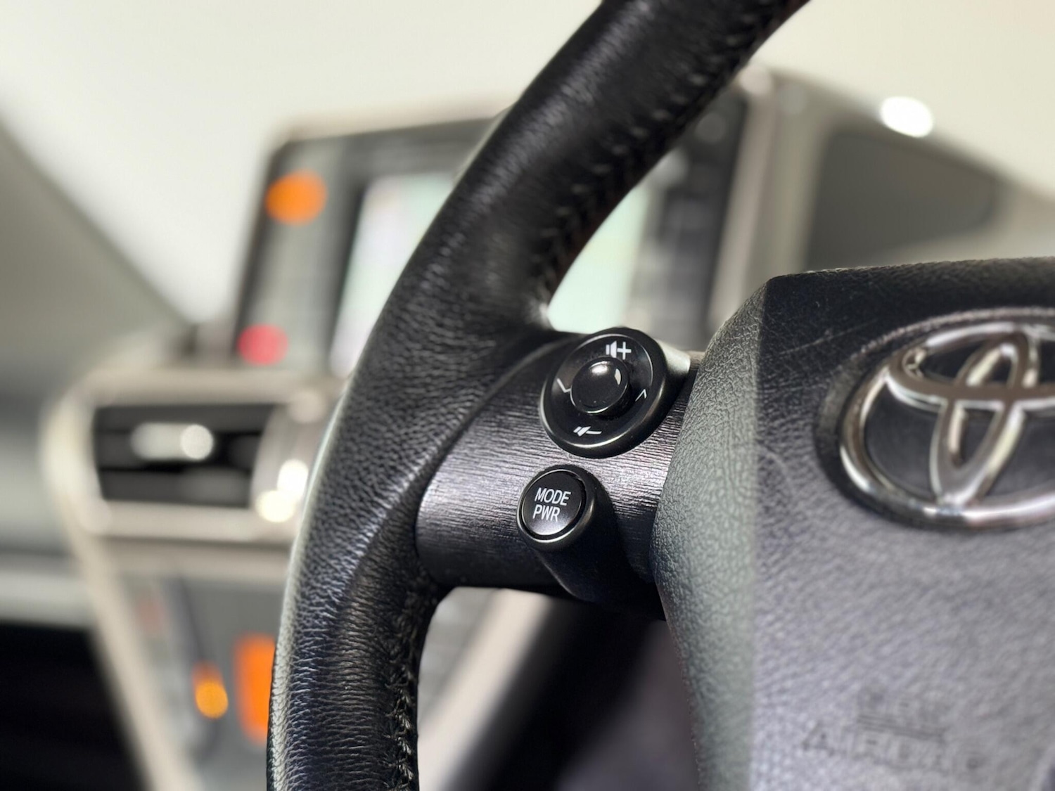 Used Toyota IQ 2011 for sale - 76742393: Photo 38