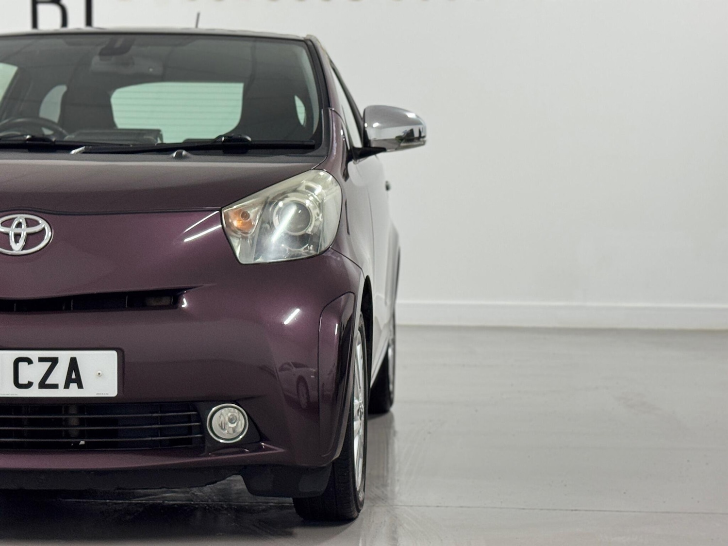 Used Toyota IQ 2011 for sale - 76742393: Photo 46