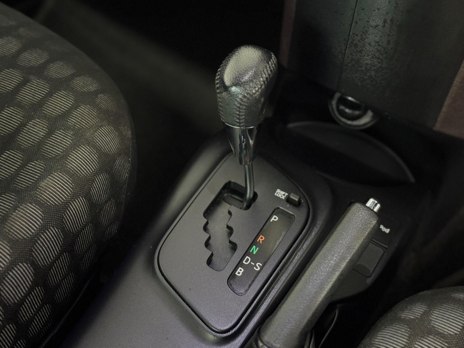 Used Toyota IQ 2011 for sale - 76742393: Photo 6