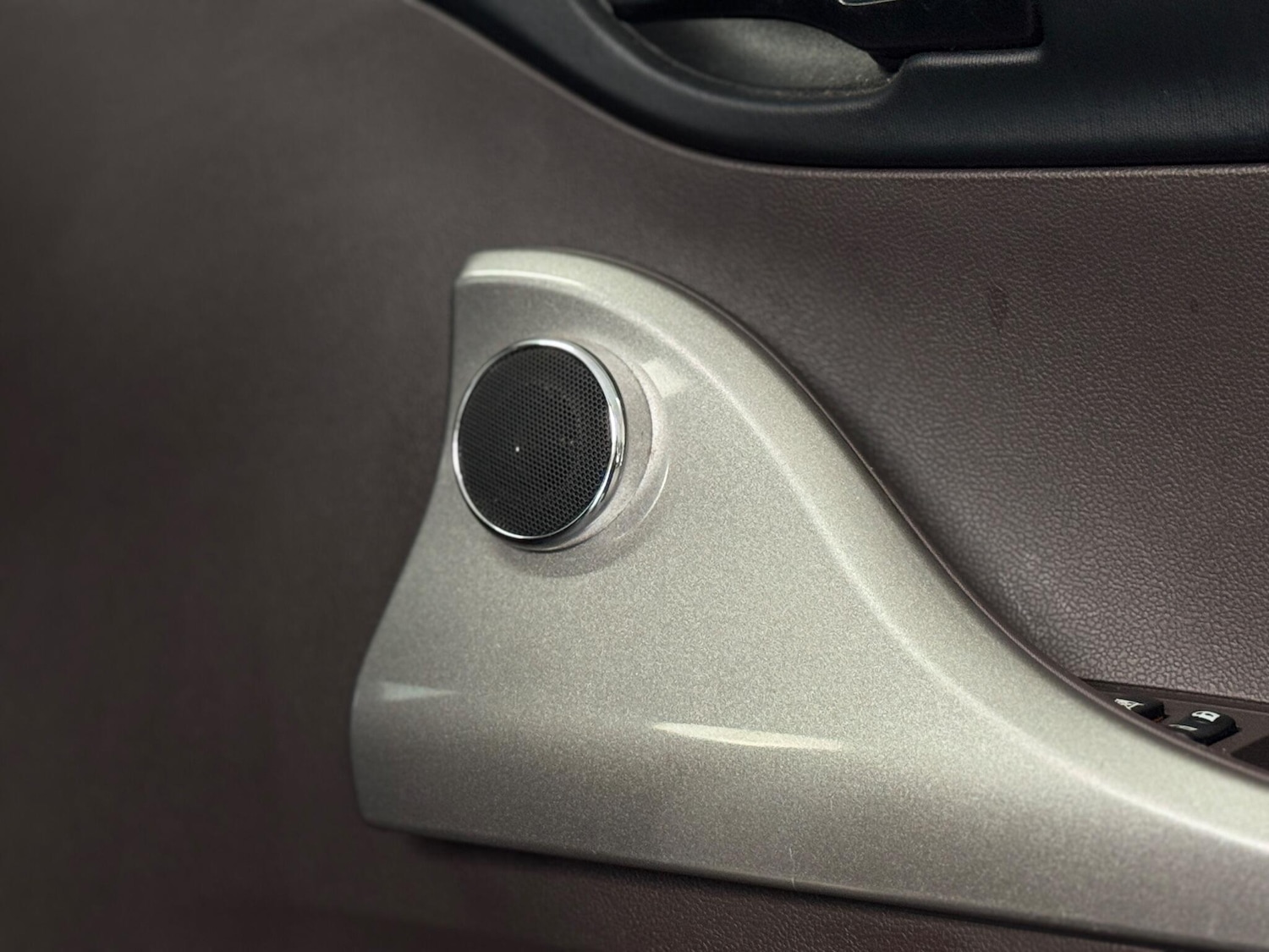 Used Toyota IQ 2011 for sale - 76742393: Photo 72