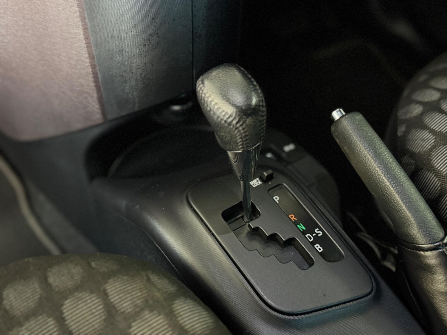 Used Toyota IQ 2011 for sale - 76742393: Photo 80