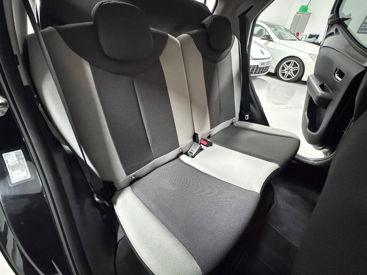 Used Toyota AYGO 2018 for sale - 76975478: Photo 18