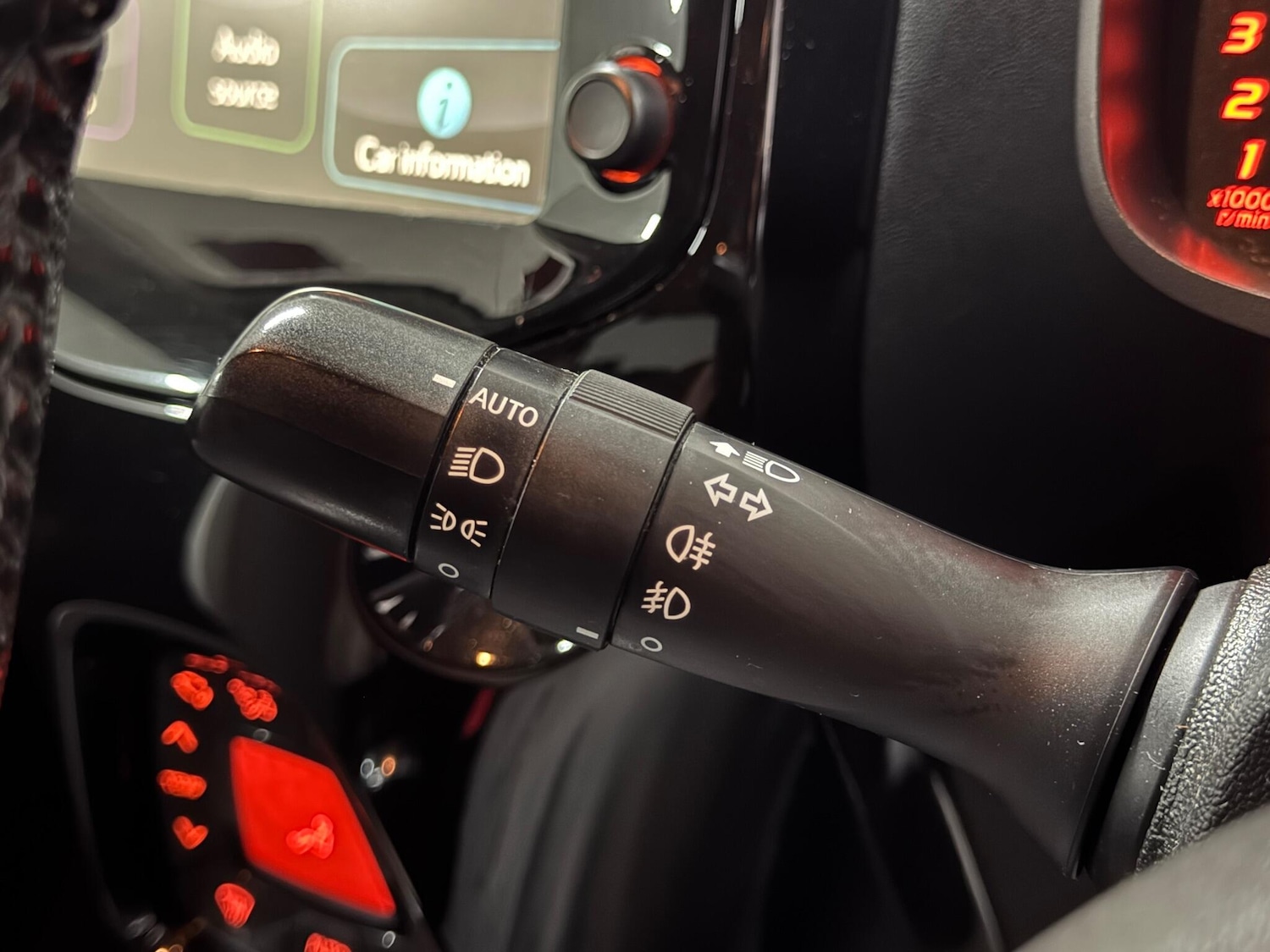 Used Toyota AYGO 2018 for sale - 76975478: Photo 52