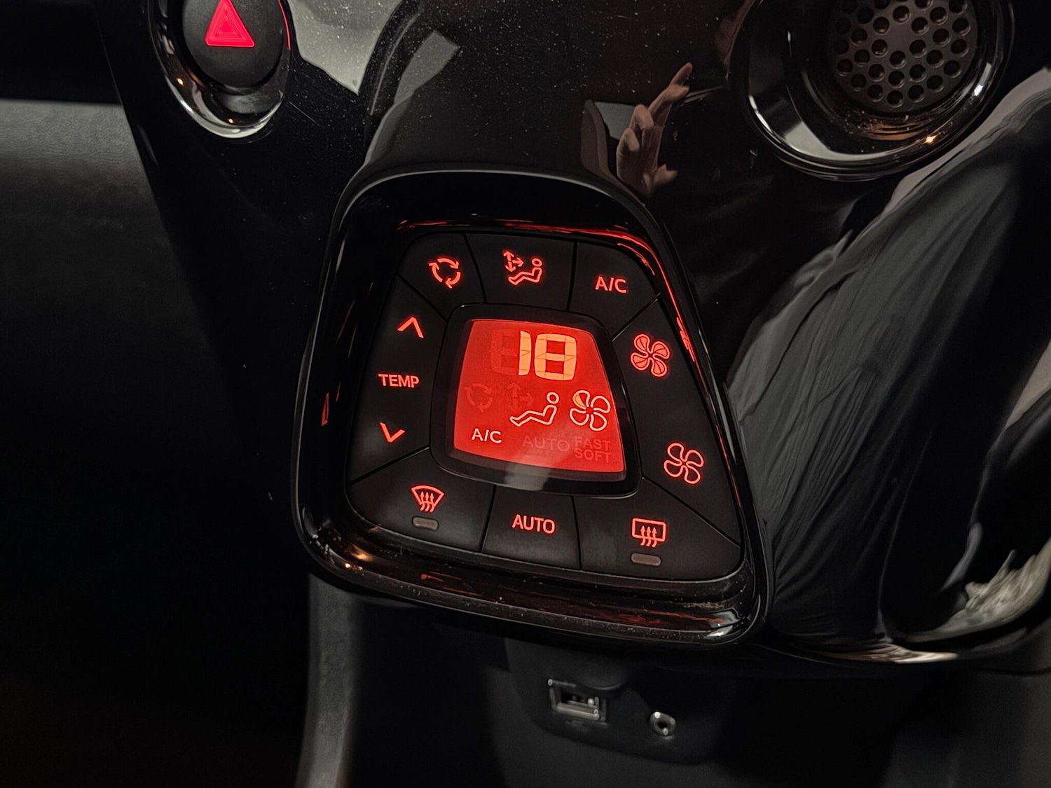 Used Toyota AYGO 2018 for sale - 76975478: Photo 56