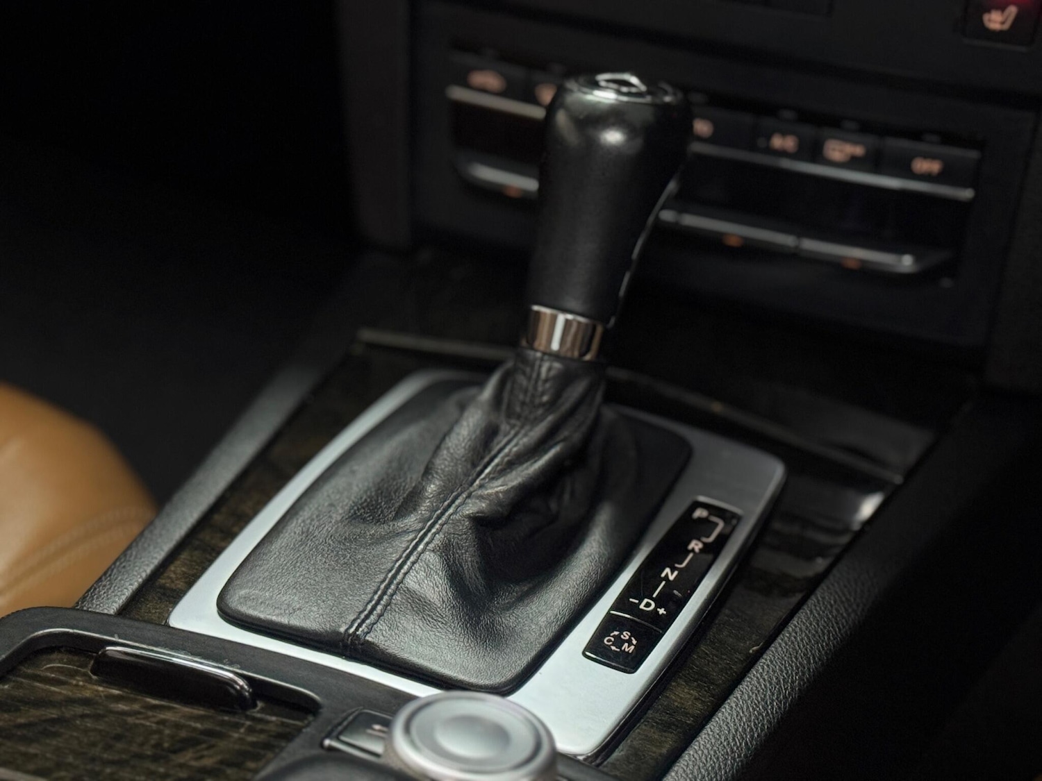 Used Mercedes-Benz E Class 2010 for sale - 76991115: Photo 10