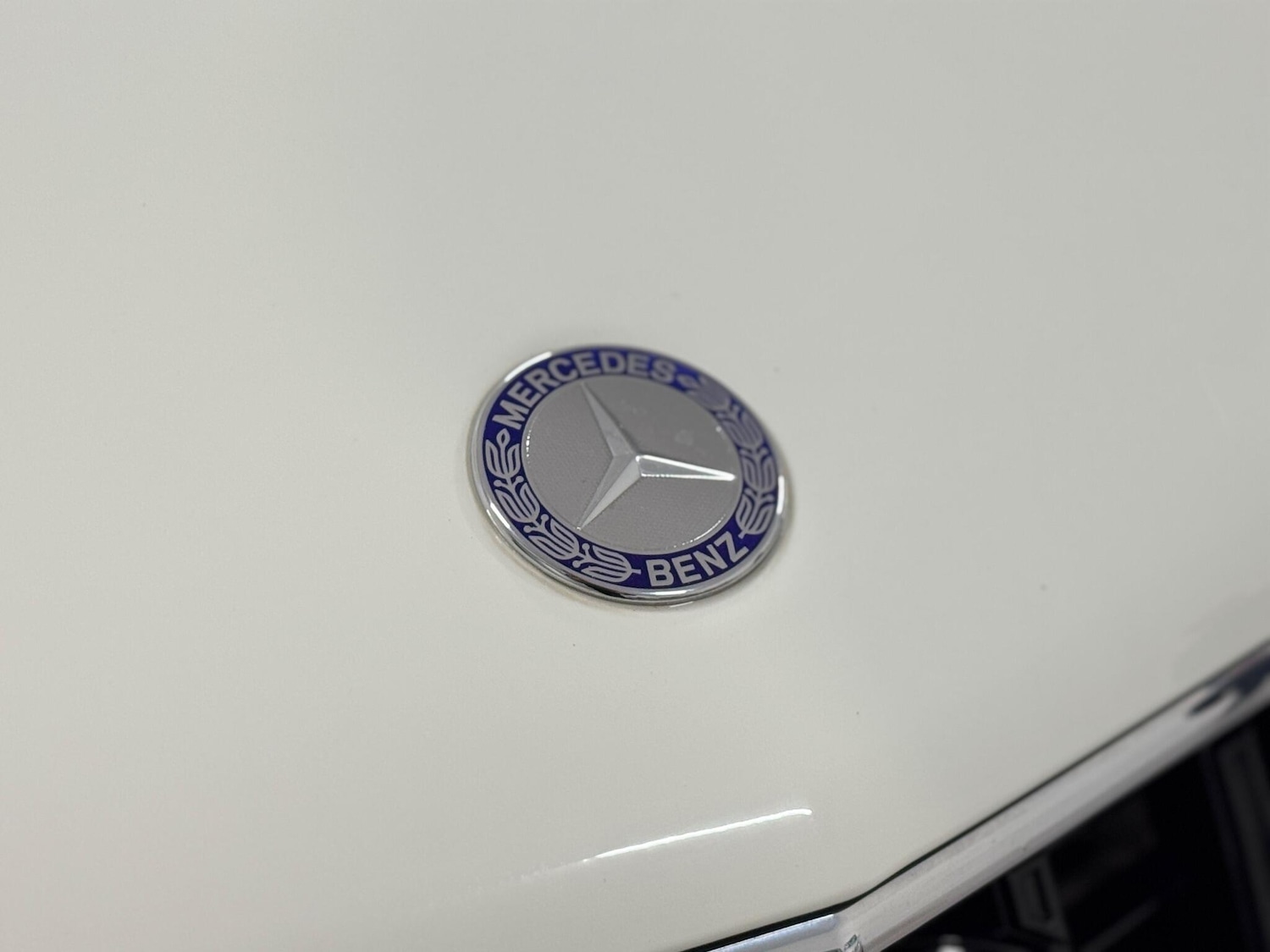 Used Mercedes-Benz E Class 2010 for sale - 76991115: Photo 31