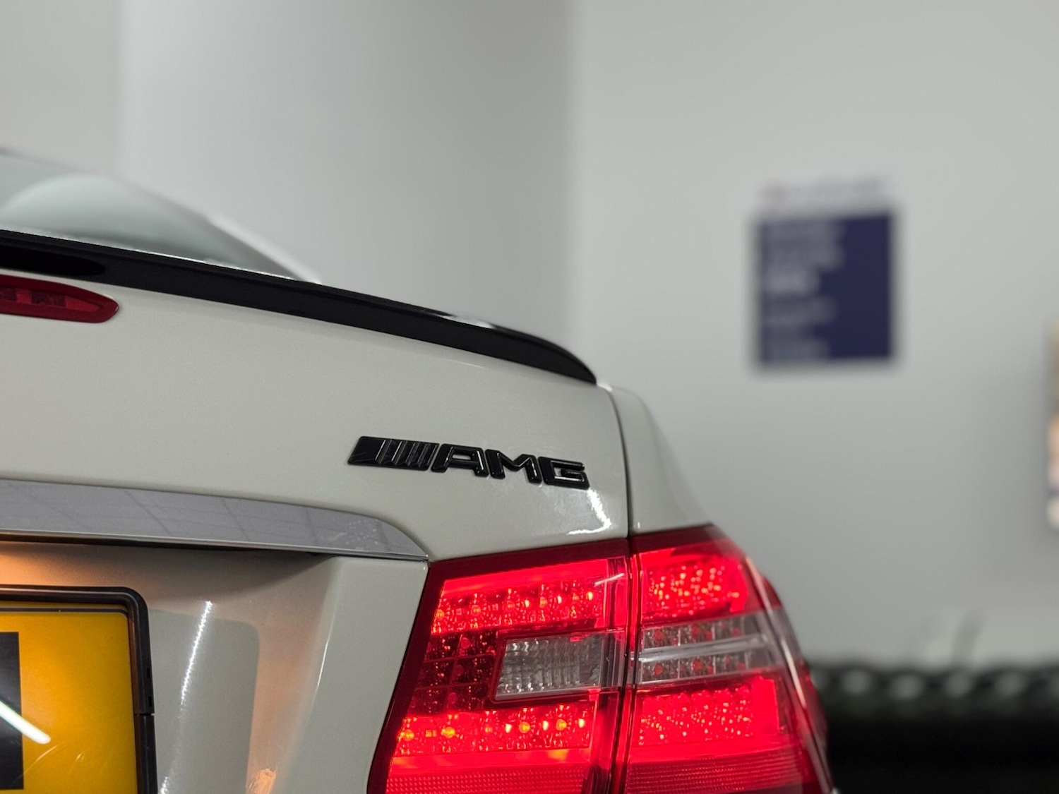 Used Mercedes-Benz E Class 2010 for sale - 76991115: Photo 47