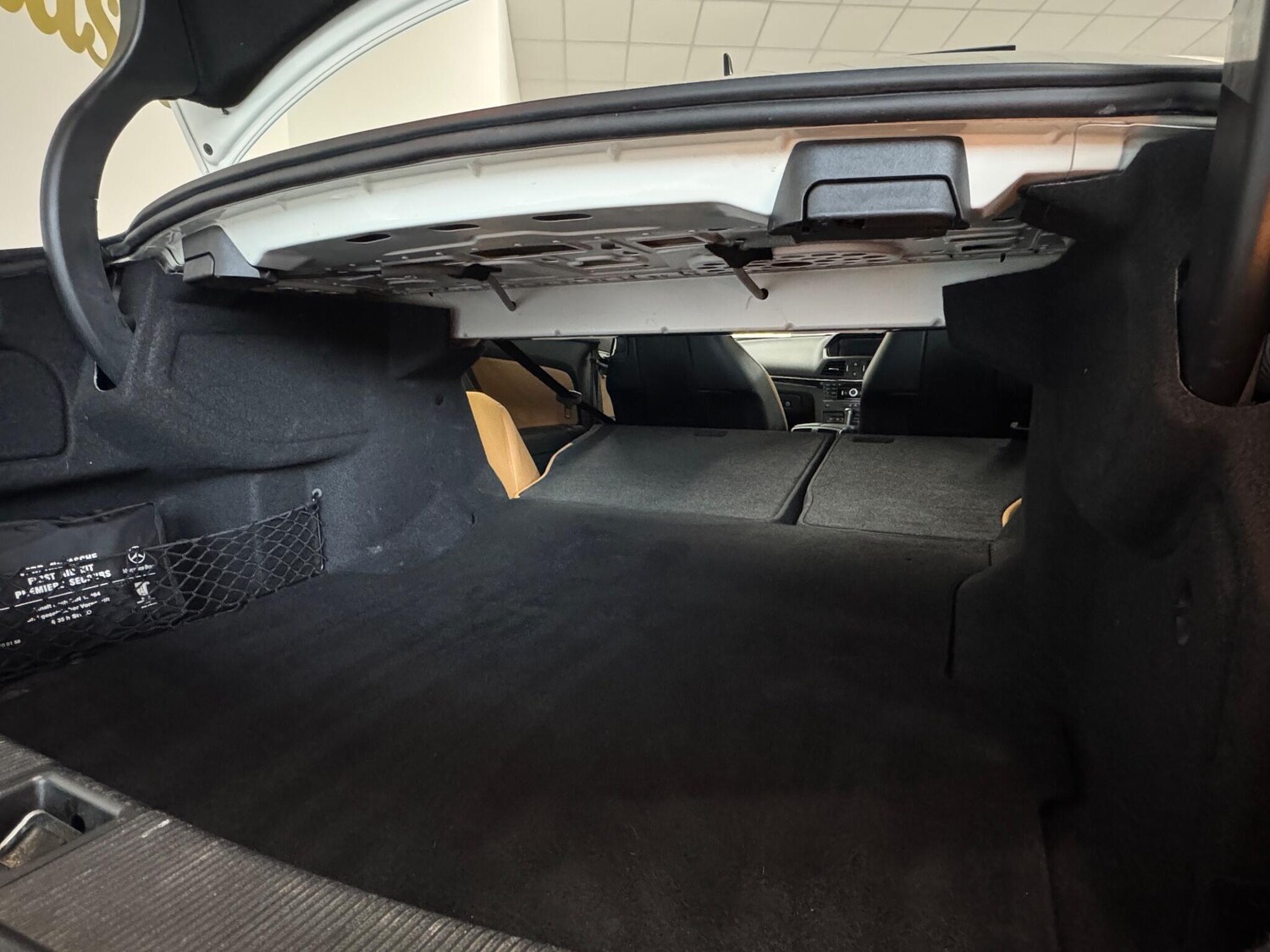 Used Mercedes-Benz E Class 2010 for sale - 76991115: Photo 89