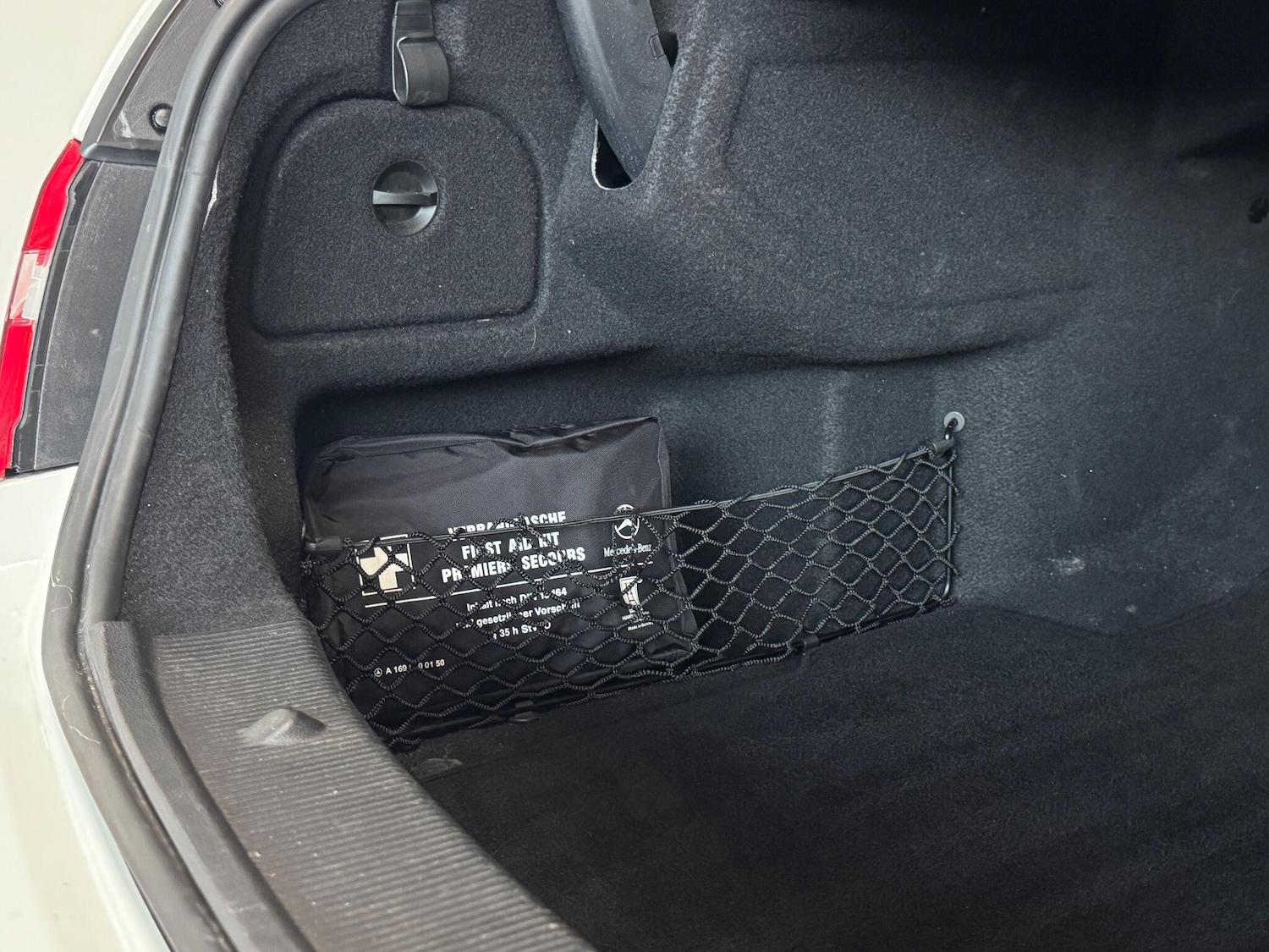 Used Mercedes-Benz E Class 2010 for sale - 76991115: Photo 91