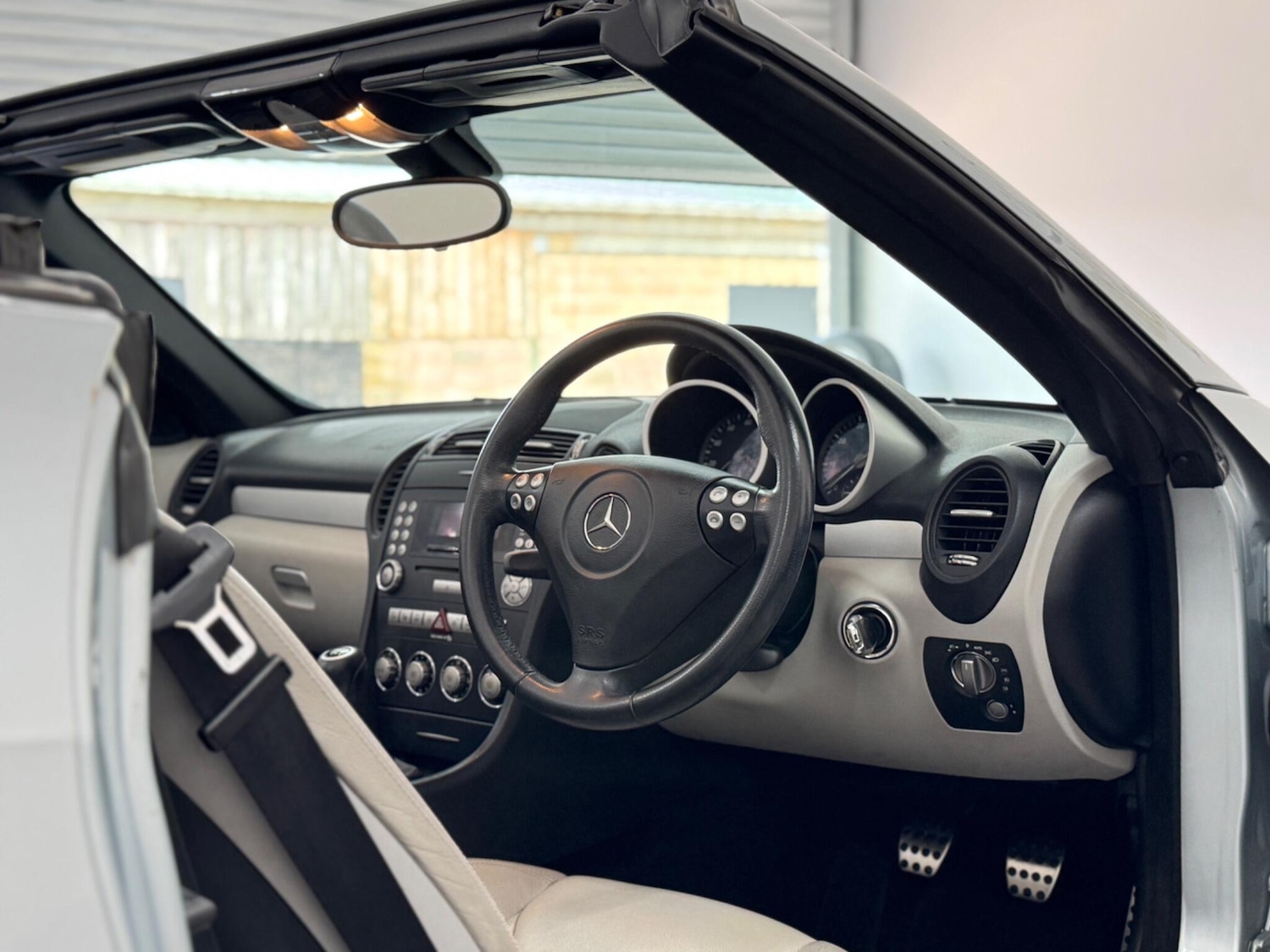 Used Mercedes-Benz SLK 2006 for sale - 76398476: Photo 13