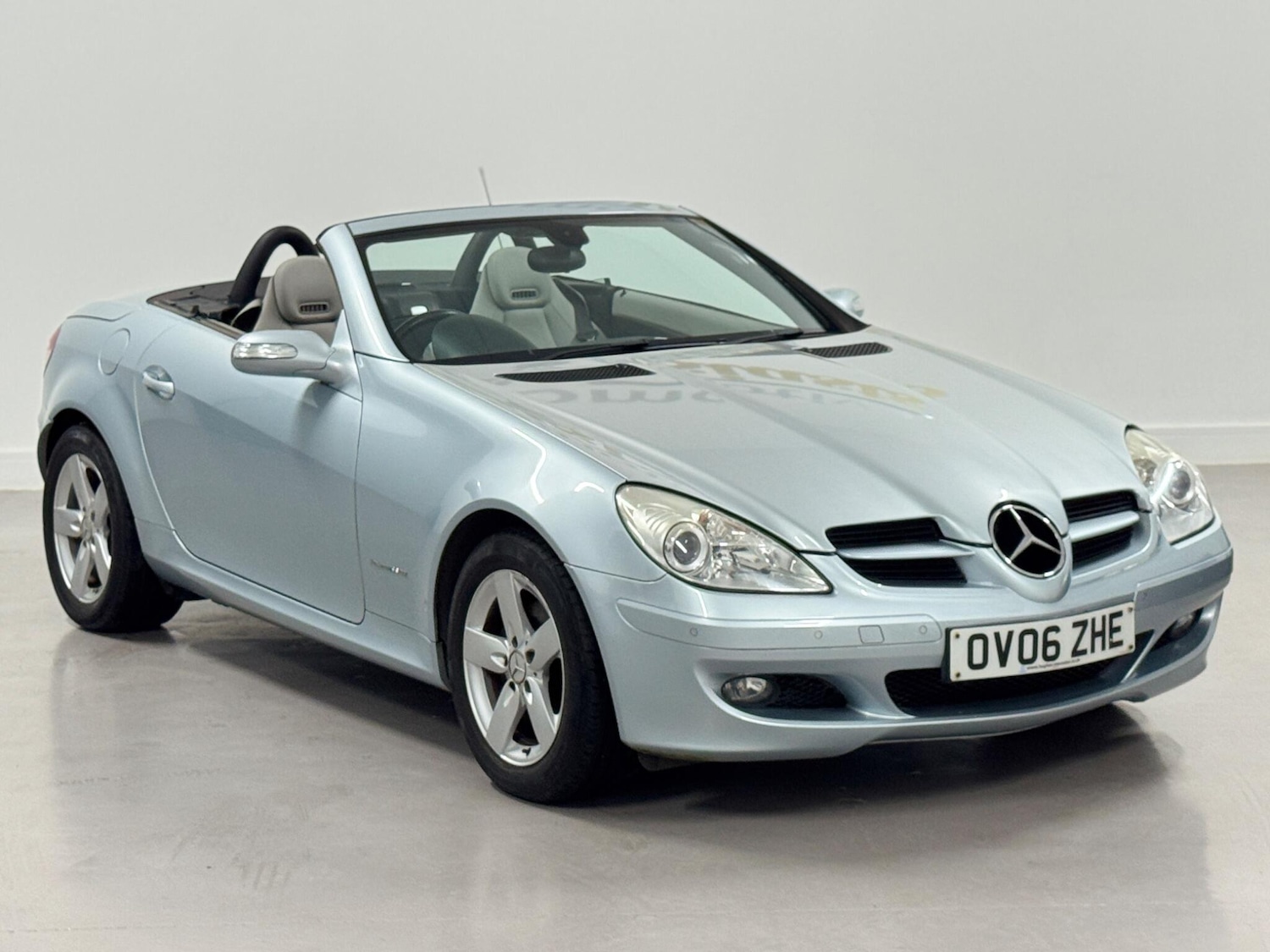 Used Mercedes-Benz SLK 2006 for sale - 76398476: Photo 15