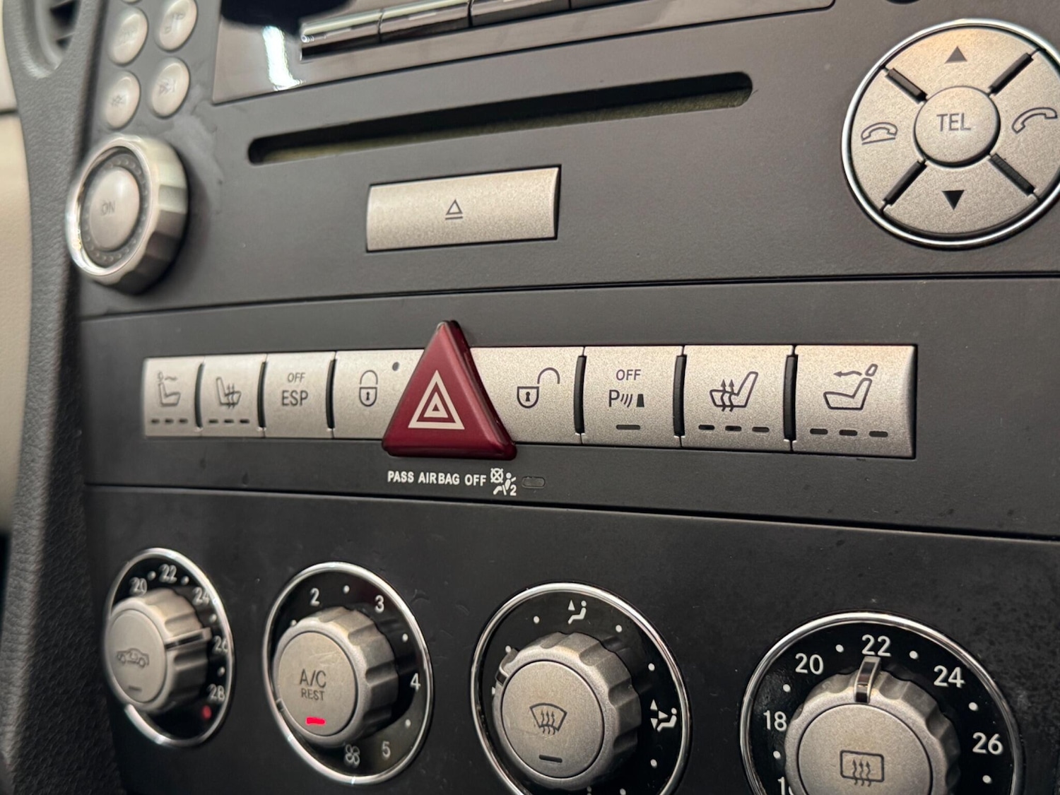 Used Mercedes-Benz SLK 2006 for sale - 76398476: Photo 18