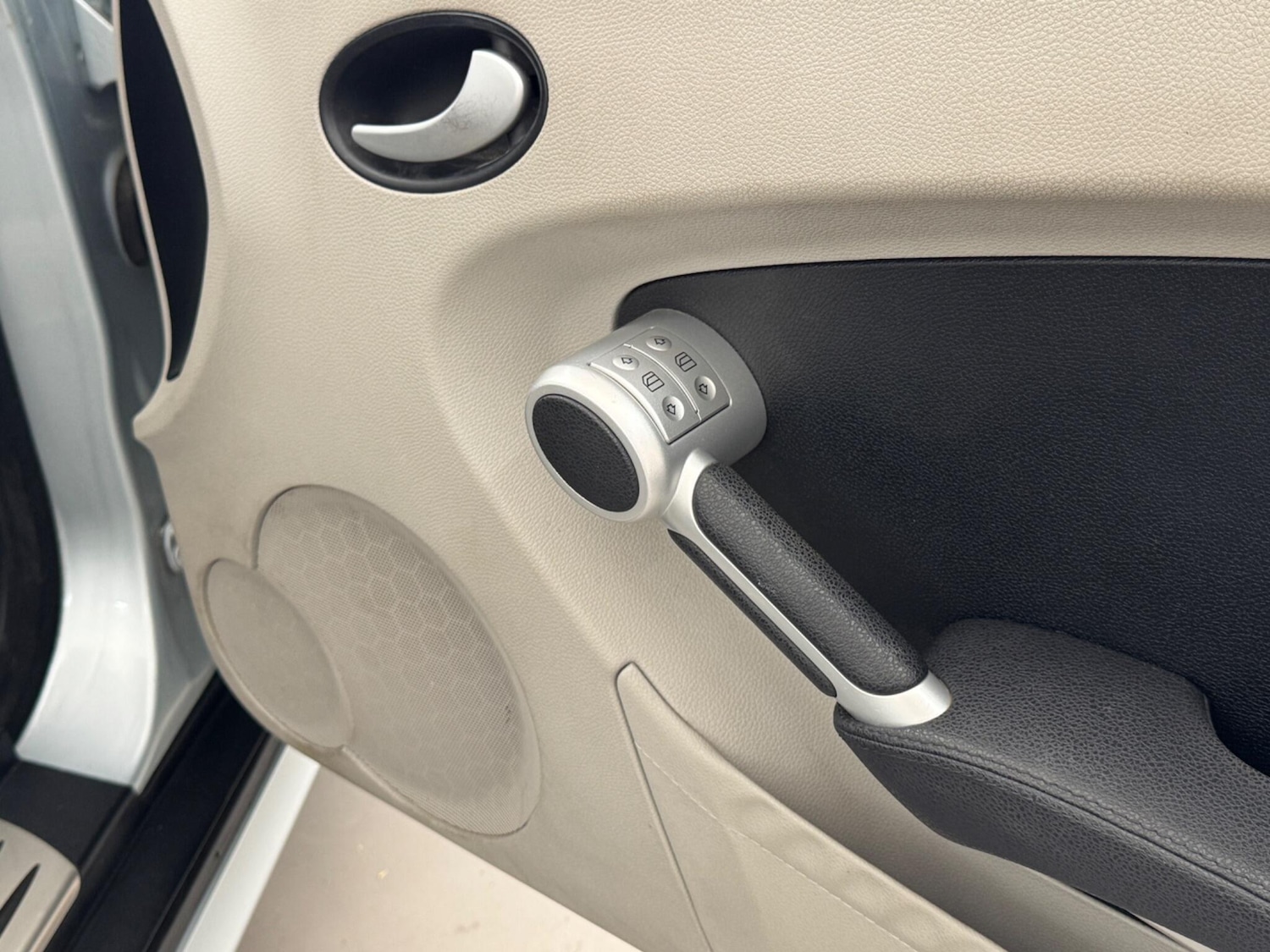 Used Mercedes-Benz SLK 2006 for sale - 76398476: Photo 23