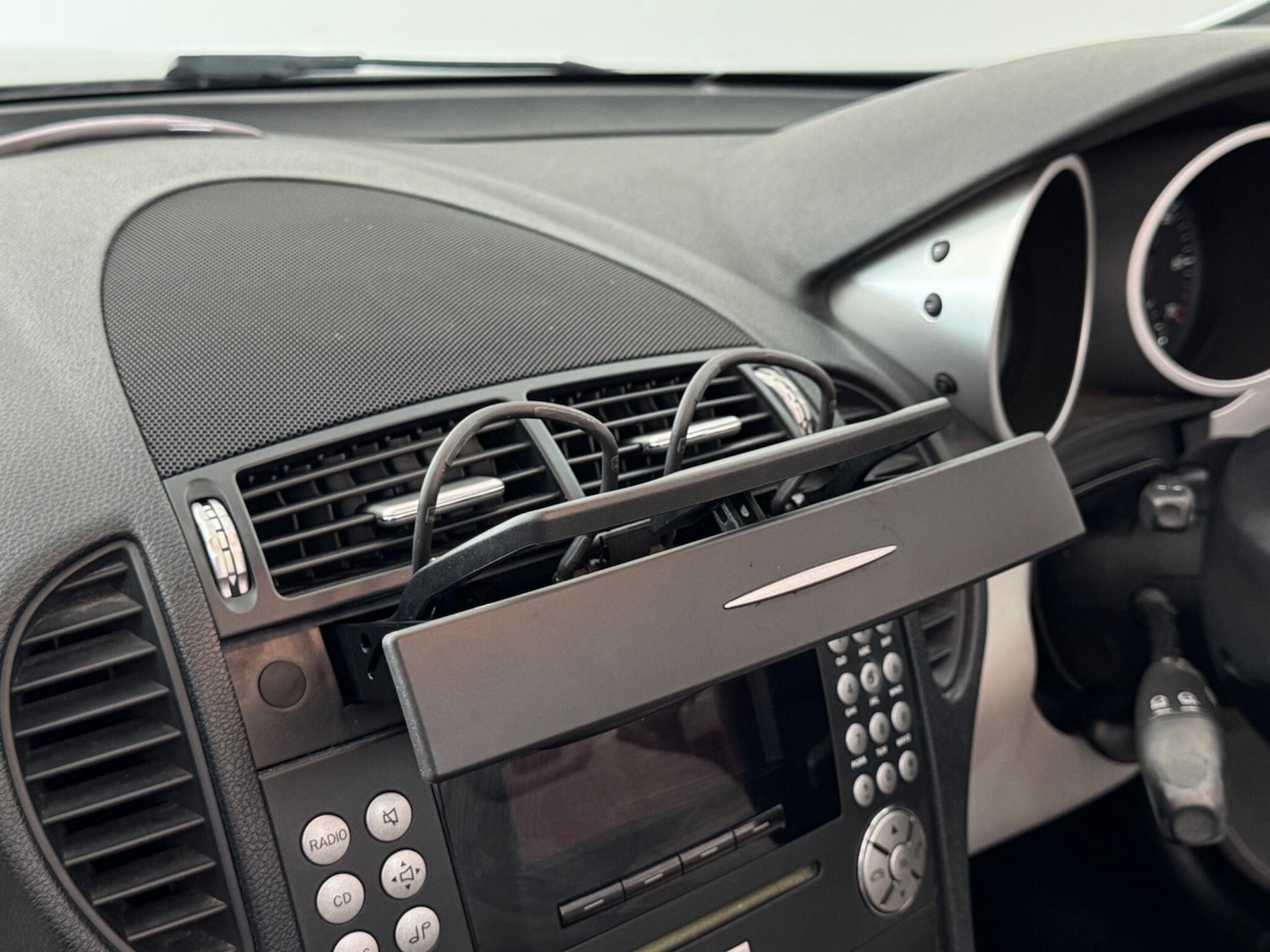 Used Mercedes-Benz SLK 2006 for sale - 76398476: Photo 29