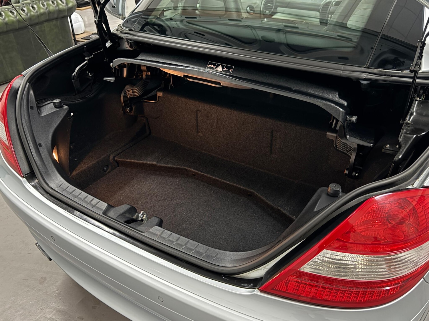 Used Mercedes-Benz SLK 2006 for sale - 76398476: Photo 54