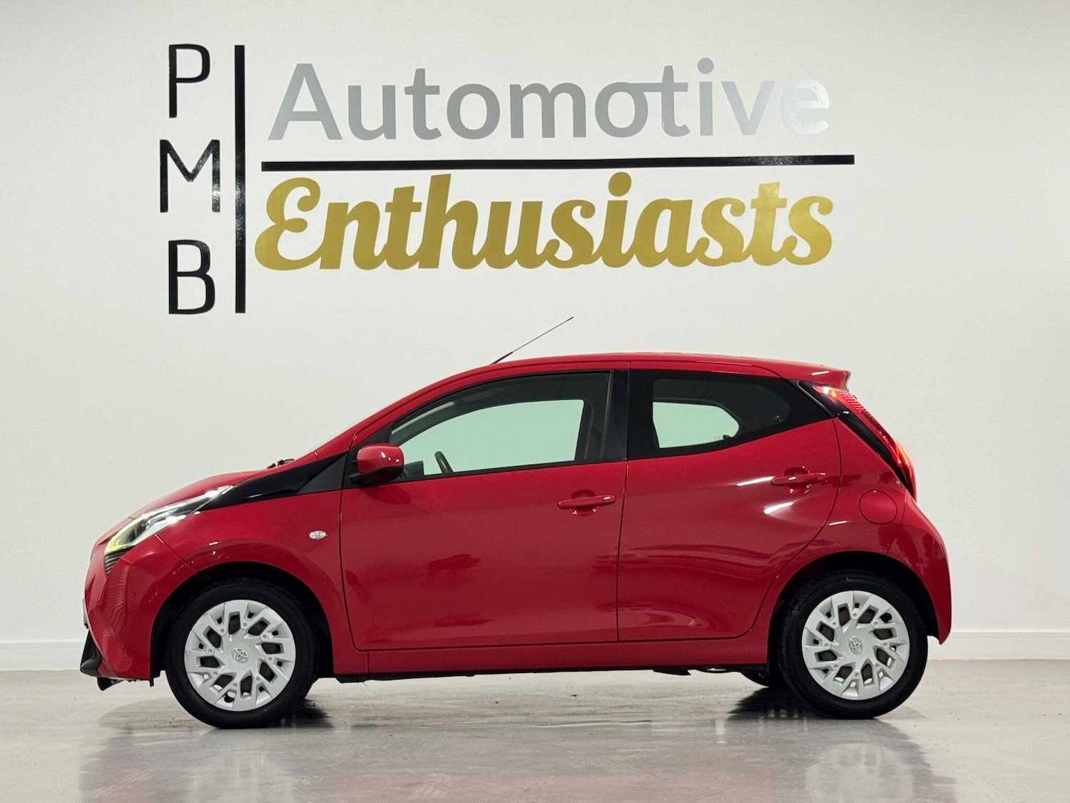 Used Toyota AYGO 2019 for sale - 76398936: Photo 12