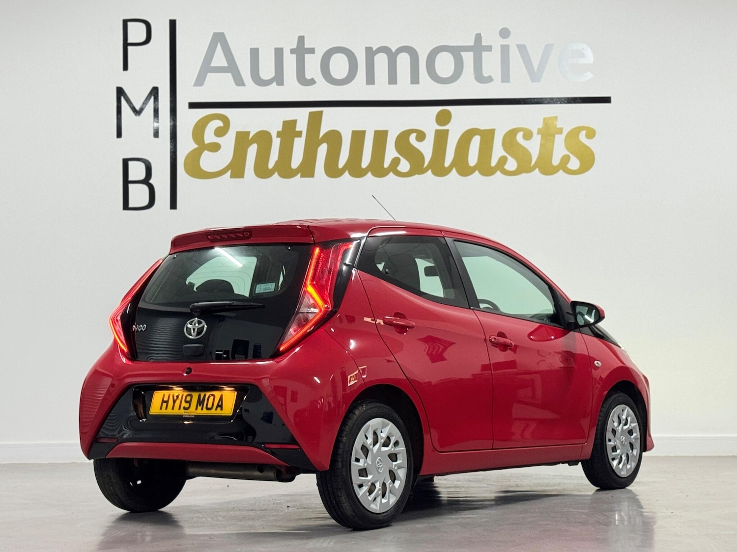 Used Toyota AYGO 2019 for sale - 76398936: Photo 3