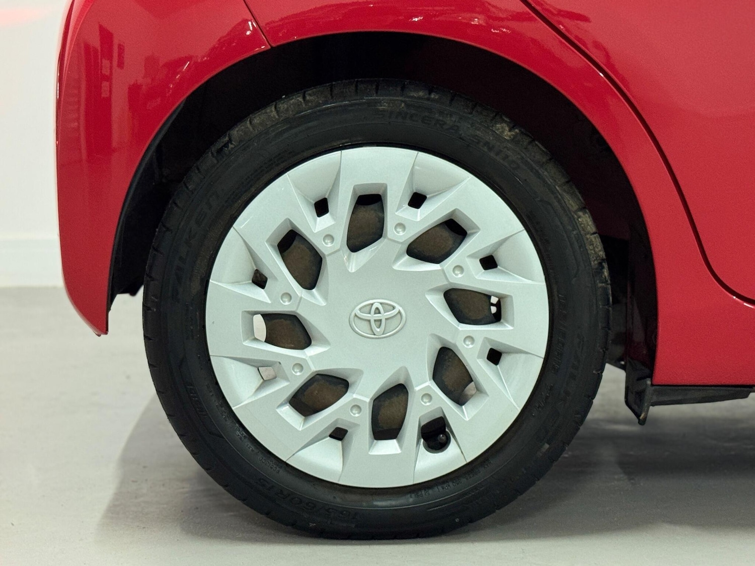 Used Toyota AYGO 2019 for sale - 76398936: Photo 38