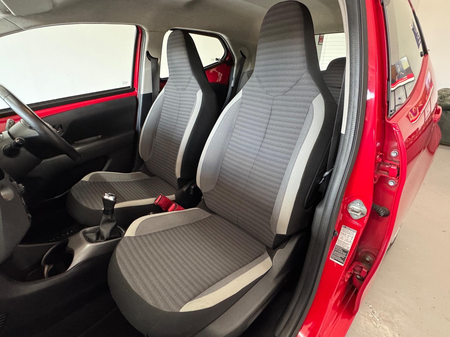 Used Toyota AYGO 2019 for sale - 76398936: Photo 49