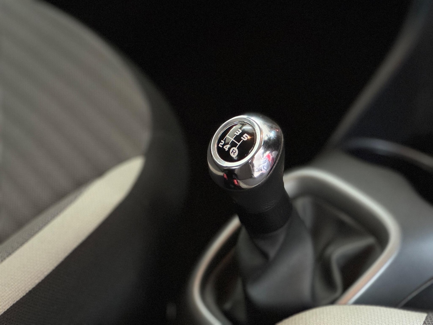 Used Toyota AYGO 2019 for sale - 76398936: Photo 6