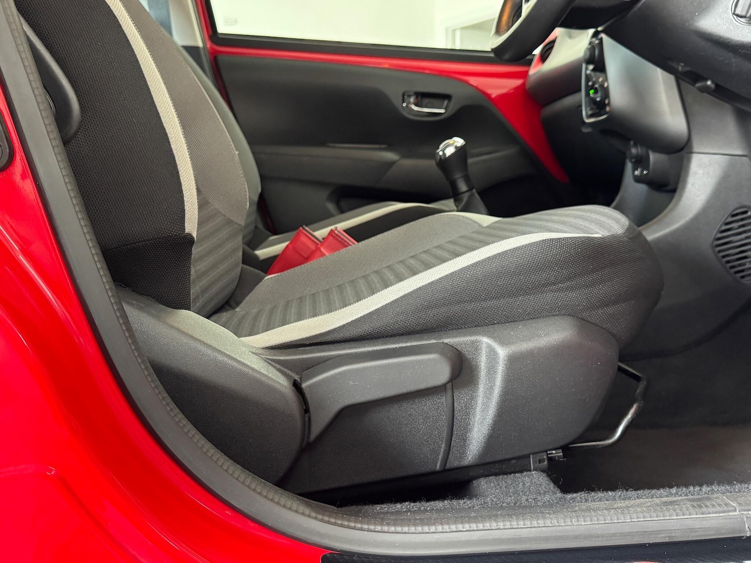 Used Toyota AYGO 2019 for sale - 76398936: Photo 7