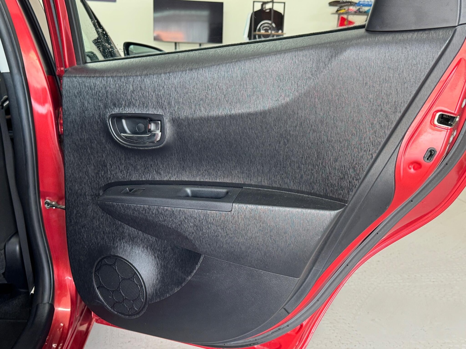 Used Toyota Yaris 2012 for sale - 76561083: Photo 40