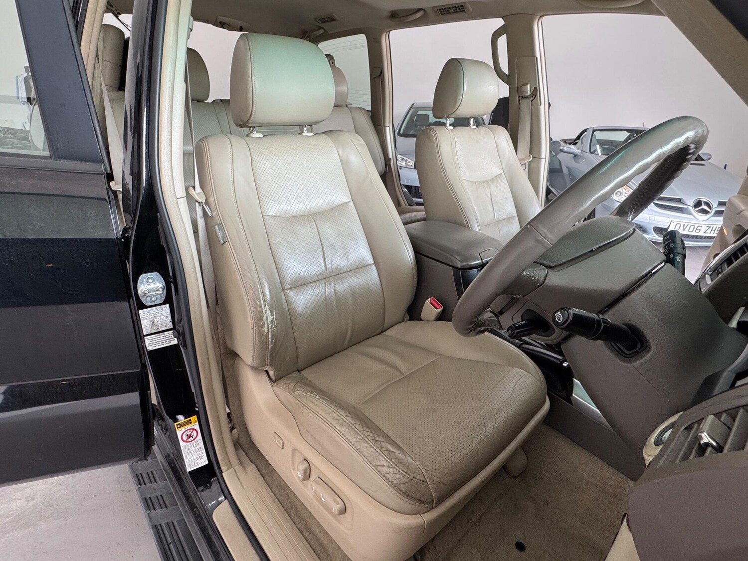 Used Toyota Land Cruiser 2005 for sale - 76398268: Photo 28
