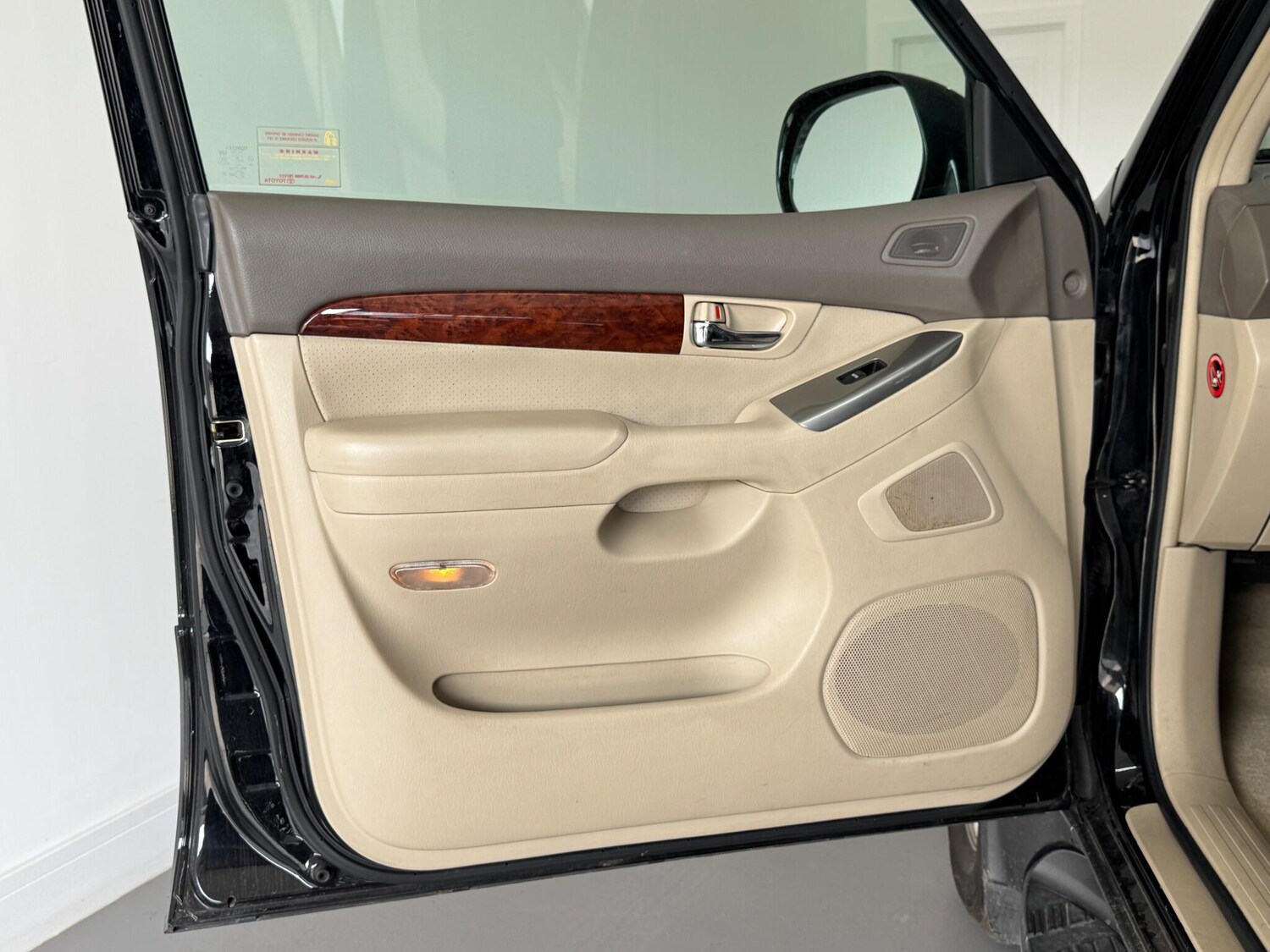 Used Toyota Land Cruiser 2005 for sale - 76398268: Photo 38