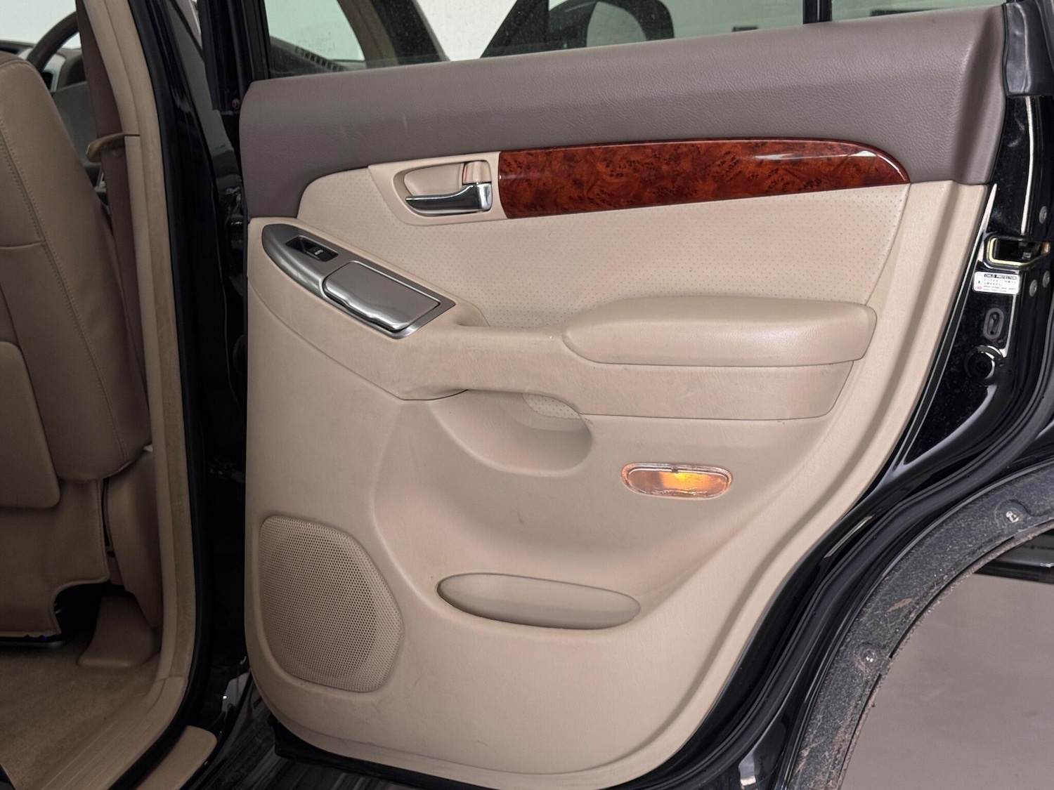 Used Toyota Land Cruiser 2005 for sale - 76398268: Photo 42