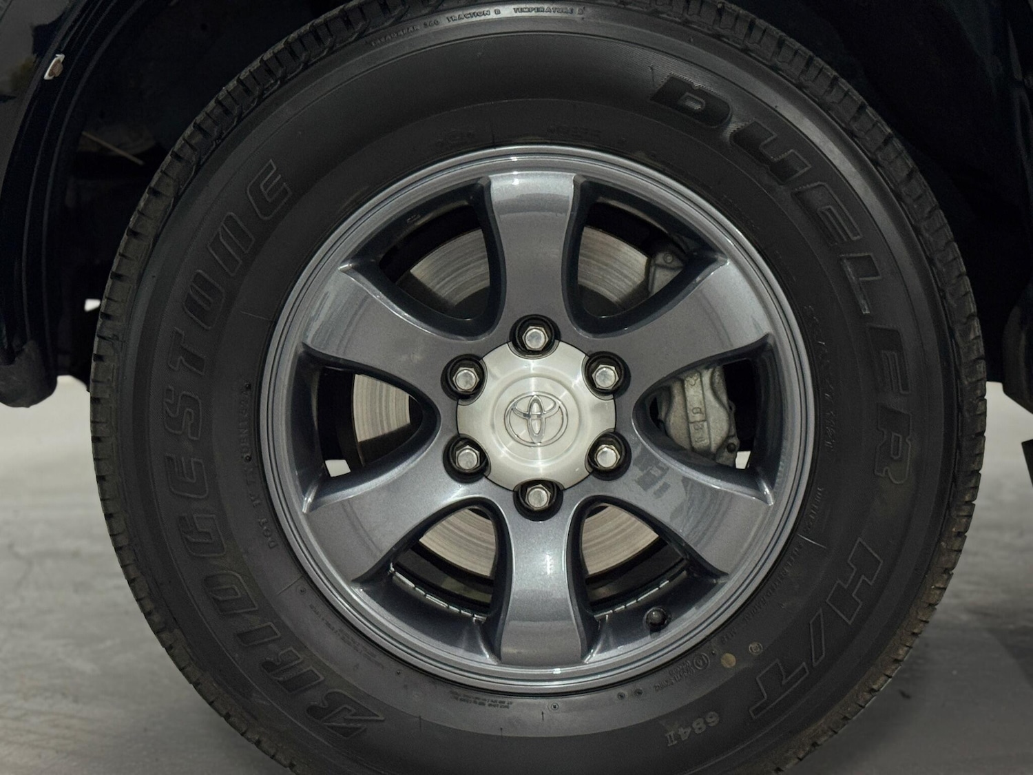 Used Toyota Land Cruiser 2005 for sale - 76398268: Photo 44