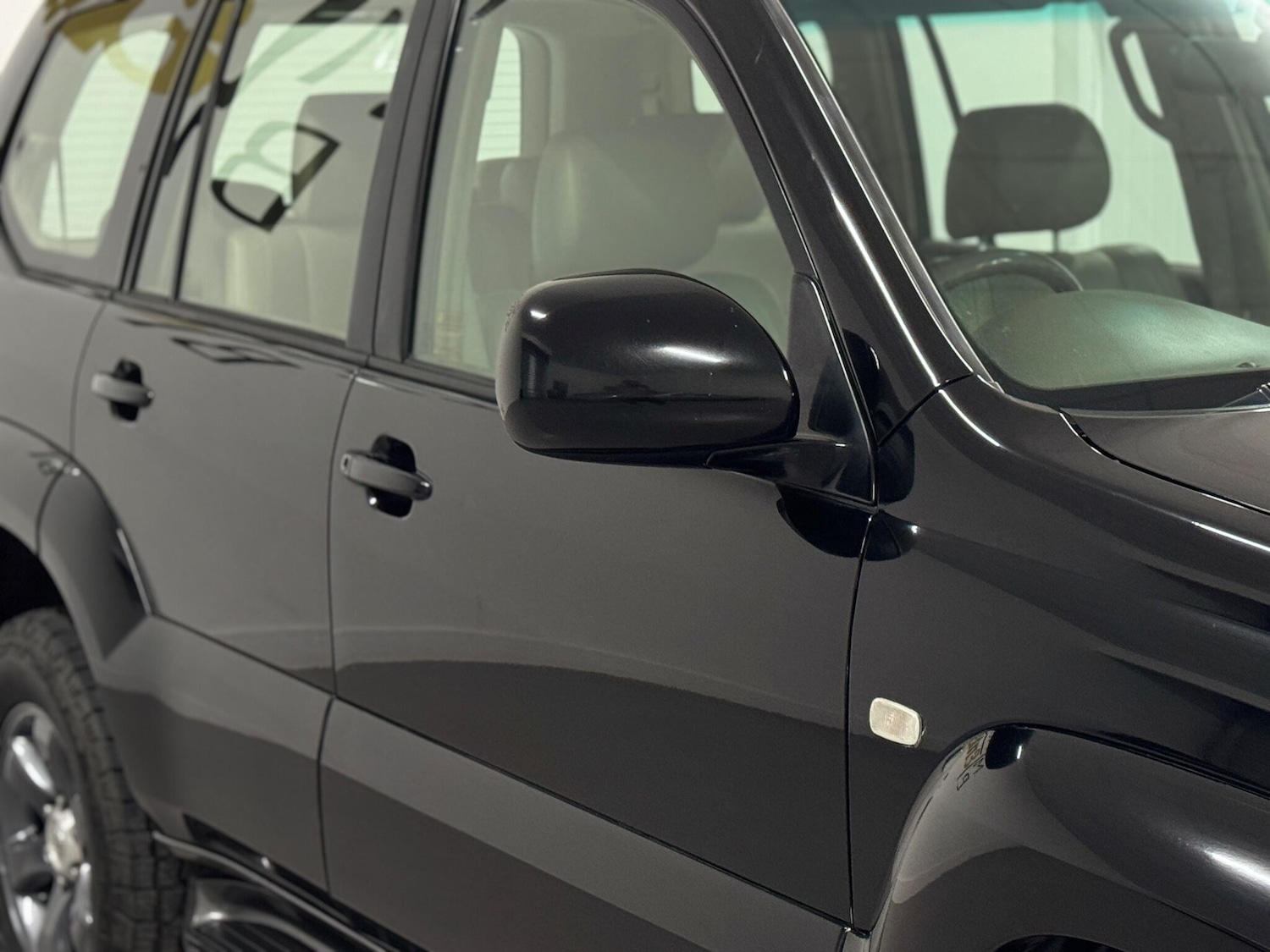 Used Toyota Land Cruiser 2005 for sale - 76398268: Photo 53