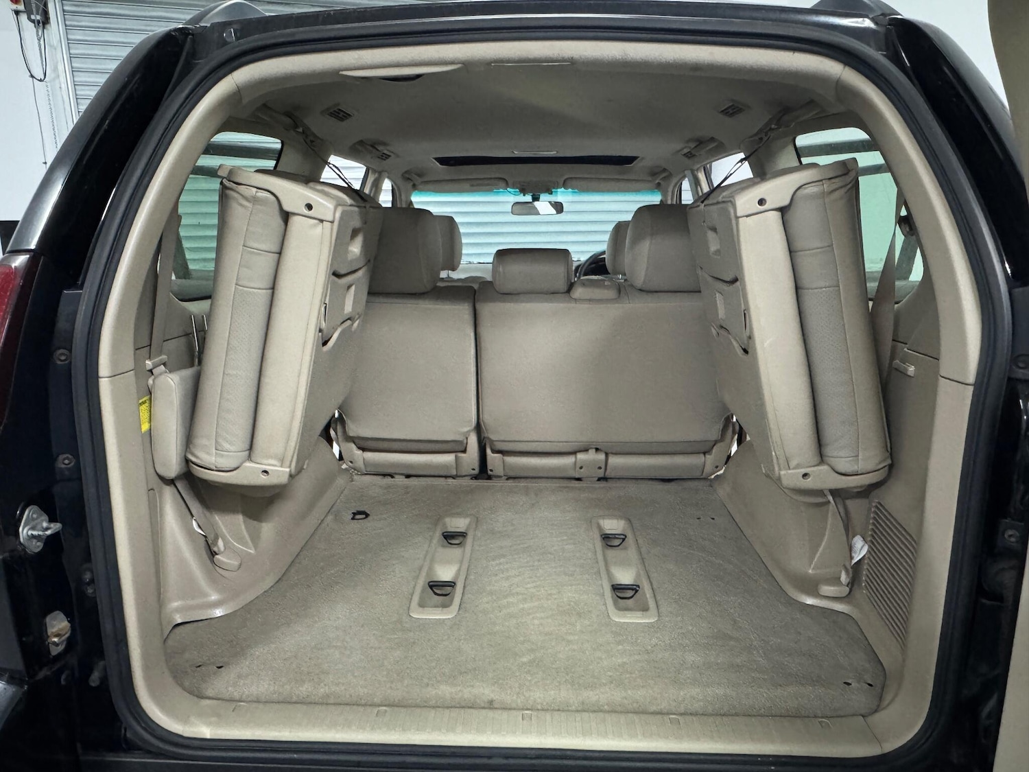 Used Toyota Land Cruiser 2005 for sale - 76398268: Photo 54