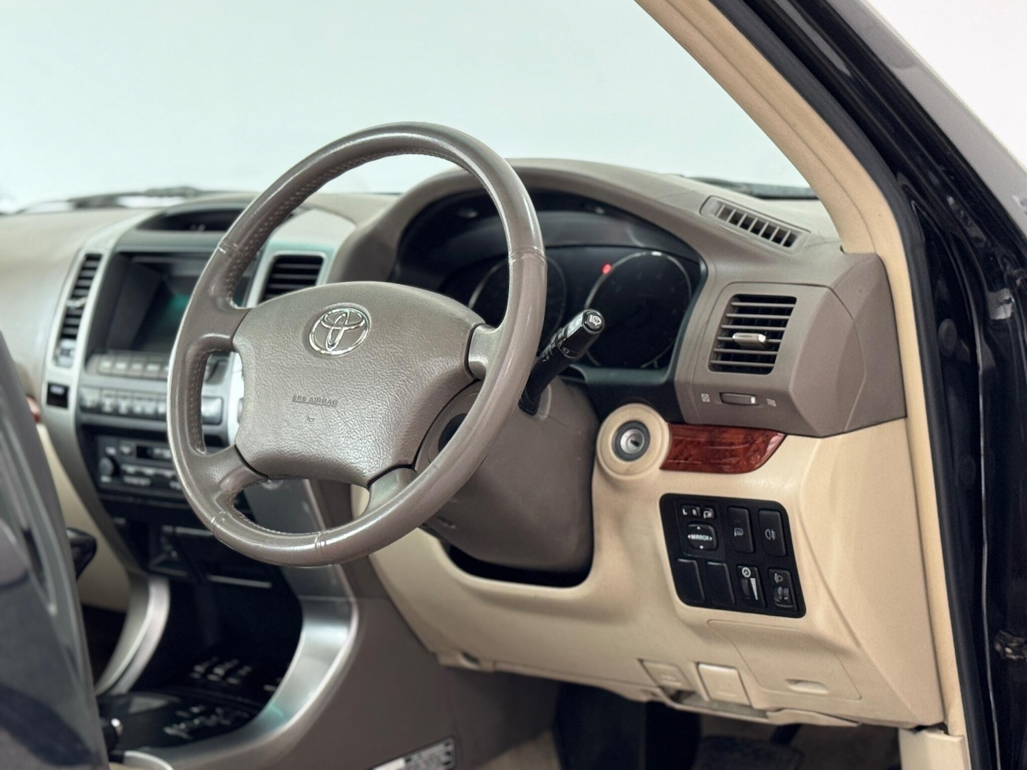 Used Toyota Land Cruiser 2005 for sale - 76398268: Photo 55