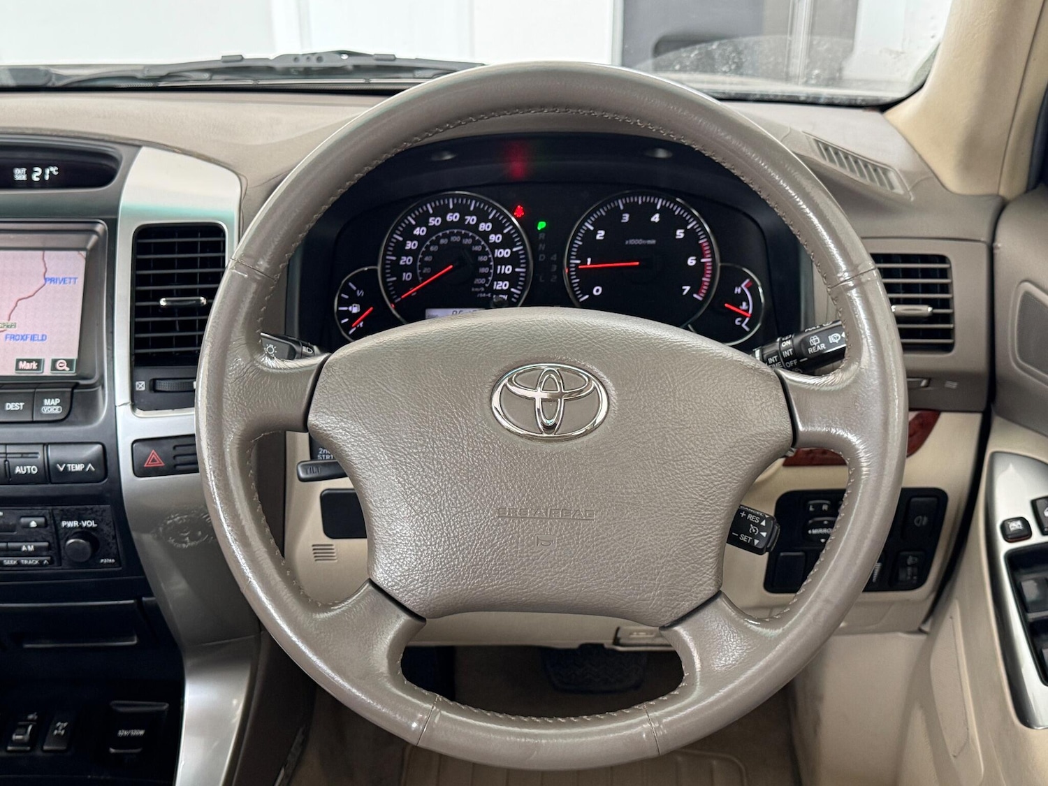 Used Toyota Land Cruiser 2005 for sale - 76398268: Photo 57